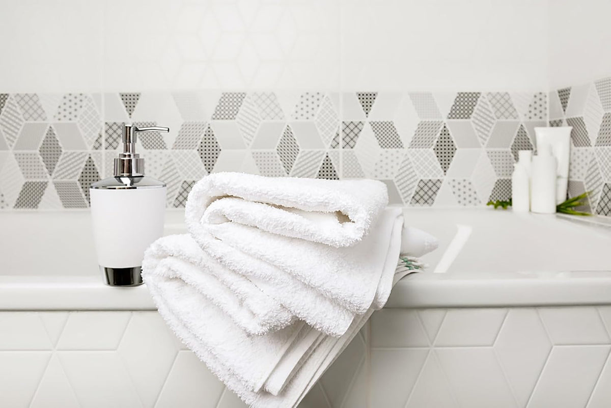 ZUPERIA White Bath Towels Bulk 12 Pack (20 x 40 Inches) - 100% Cotton Economy Light Weight Towels for Commercial Use - Quick Dry, Ultra-Soft, and Absorbent Bulk Towels