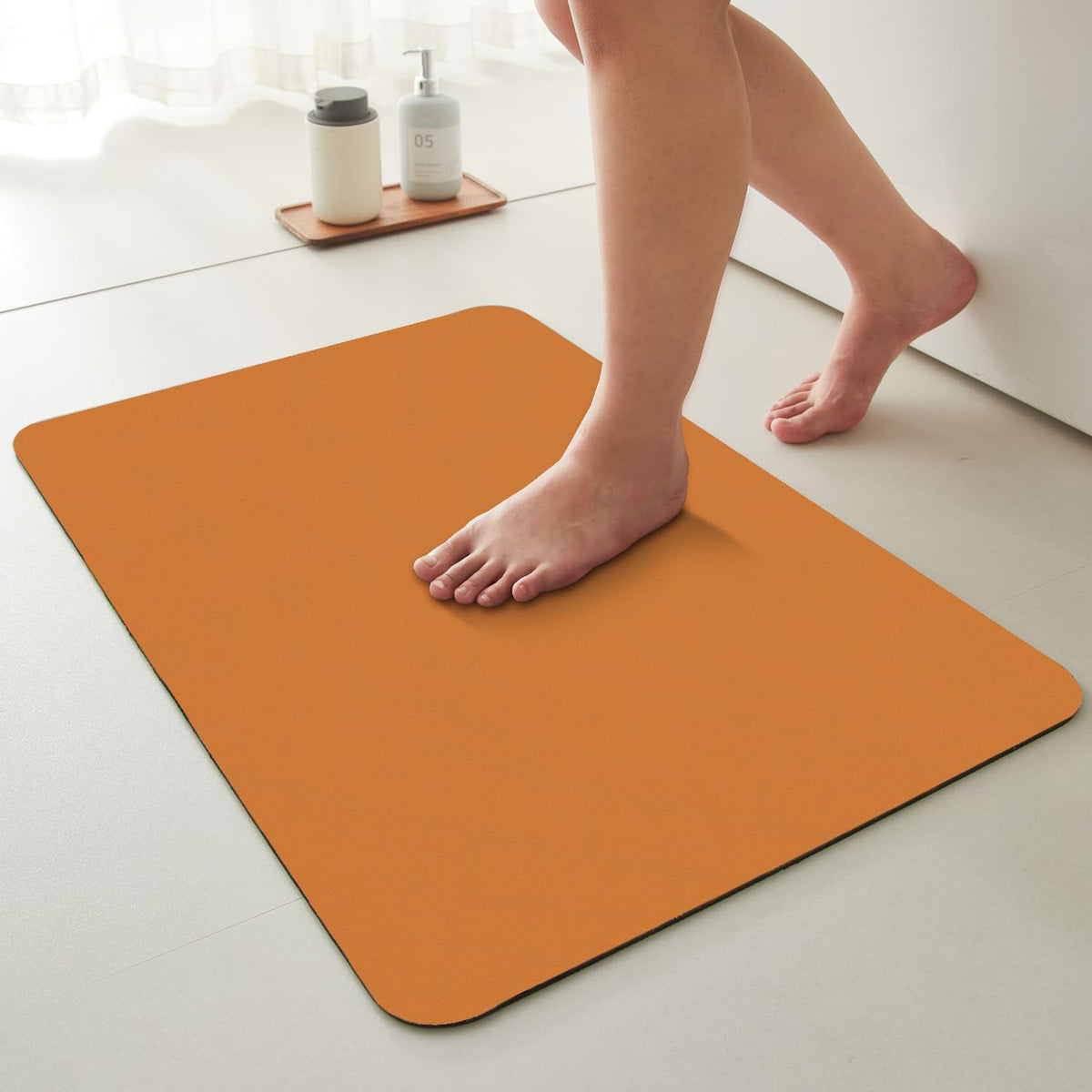 TYUU Thin Bath Mat, Small Bathroom Rugs Non Slip Washable, 16x24 Dark Grey