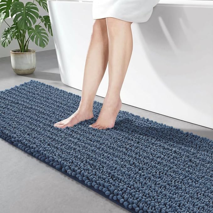 Disolla Small Bath Mat 17x24 Inch - Chenille Navy Blue Bathroom Rug, Extra Soft Absorbent Plush Shaggy Bathmat, Non-Slip Machine Washable Floor Mat for Shower, Tub and Sink