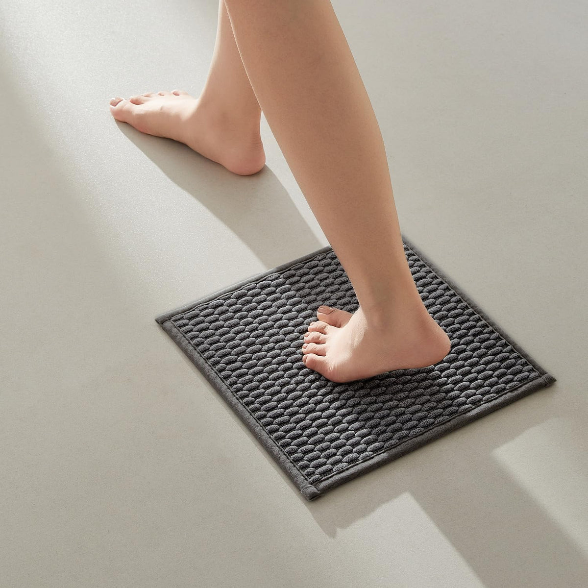 TYUU Bathroom Rugs Non Slip Washable, Super Absorbent Thin Bath Mat Small Quick Dry Low Pile Bathroom Rug, Dark Grey 16"x24"