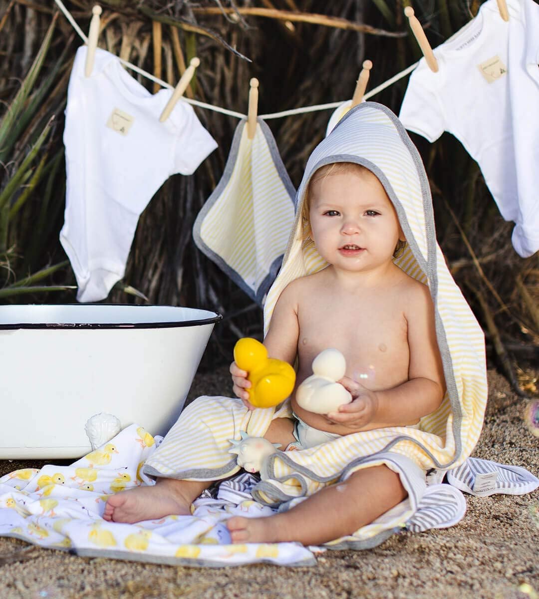 Burt's Bees Baby Infant Hooded Towels, Unisex Bath Essentials, 2-Pack