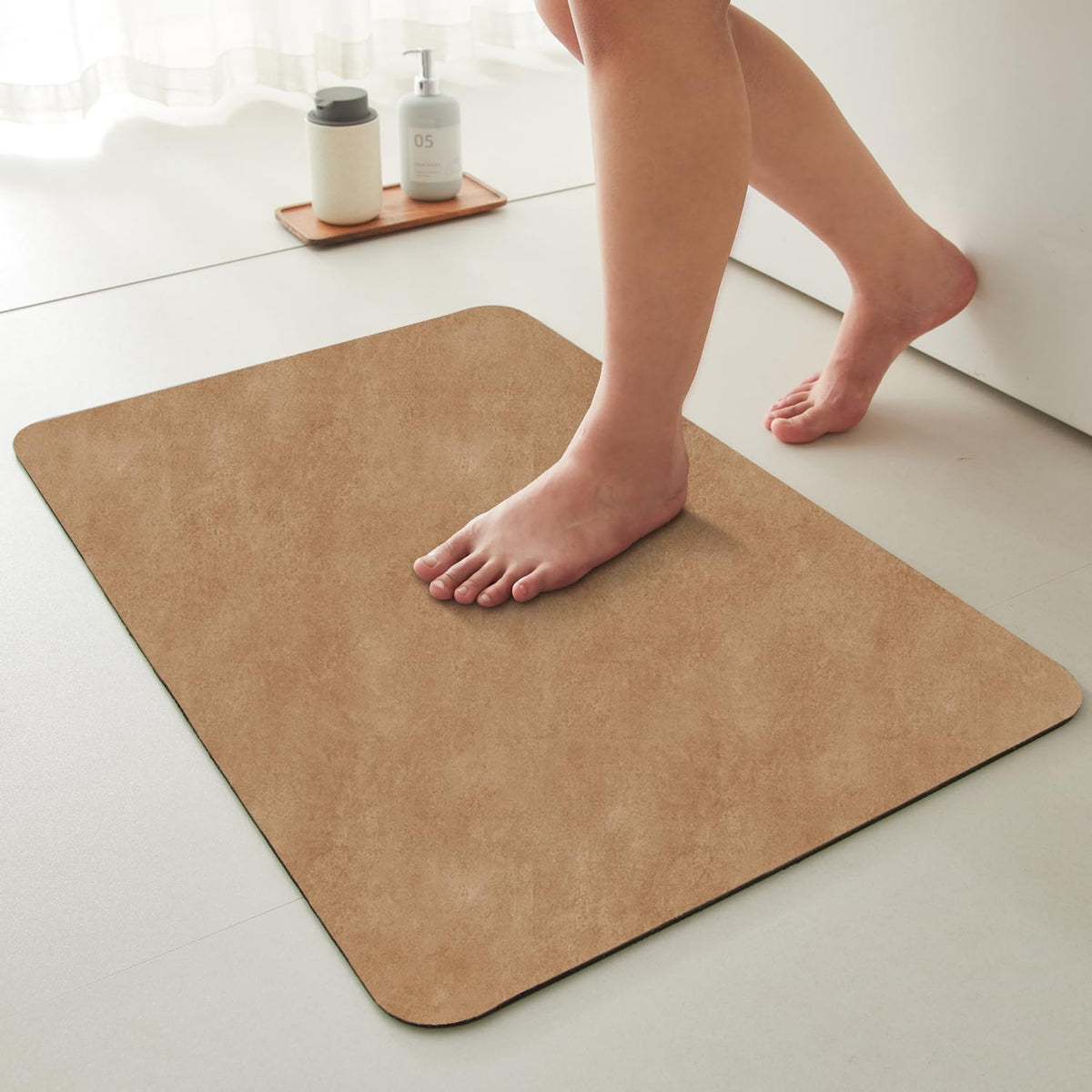 TYUU Thin Bath Mat, Small Bathroom Rugs Non Slip Washable, 16x24 Dark Grey