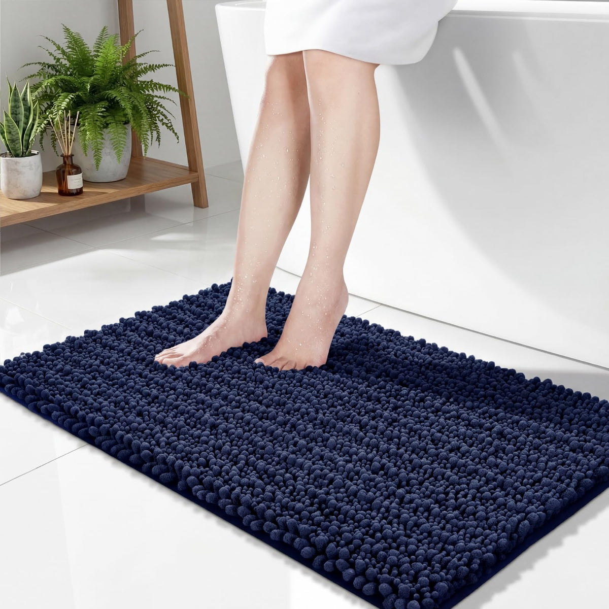 Disolla Small Bath Mat 17x24 Inch - Chenille Navy Blue Bathroom Rug, Extra Soft Absorbent Plush Shaggy Bathmat, Non-Slip Machine Washable Floor Mat for Shower, Tub and Sink