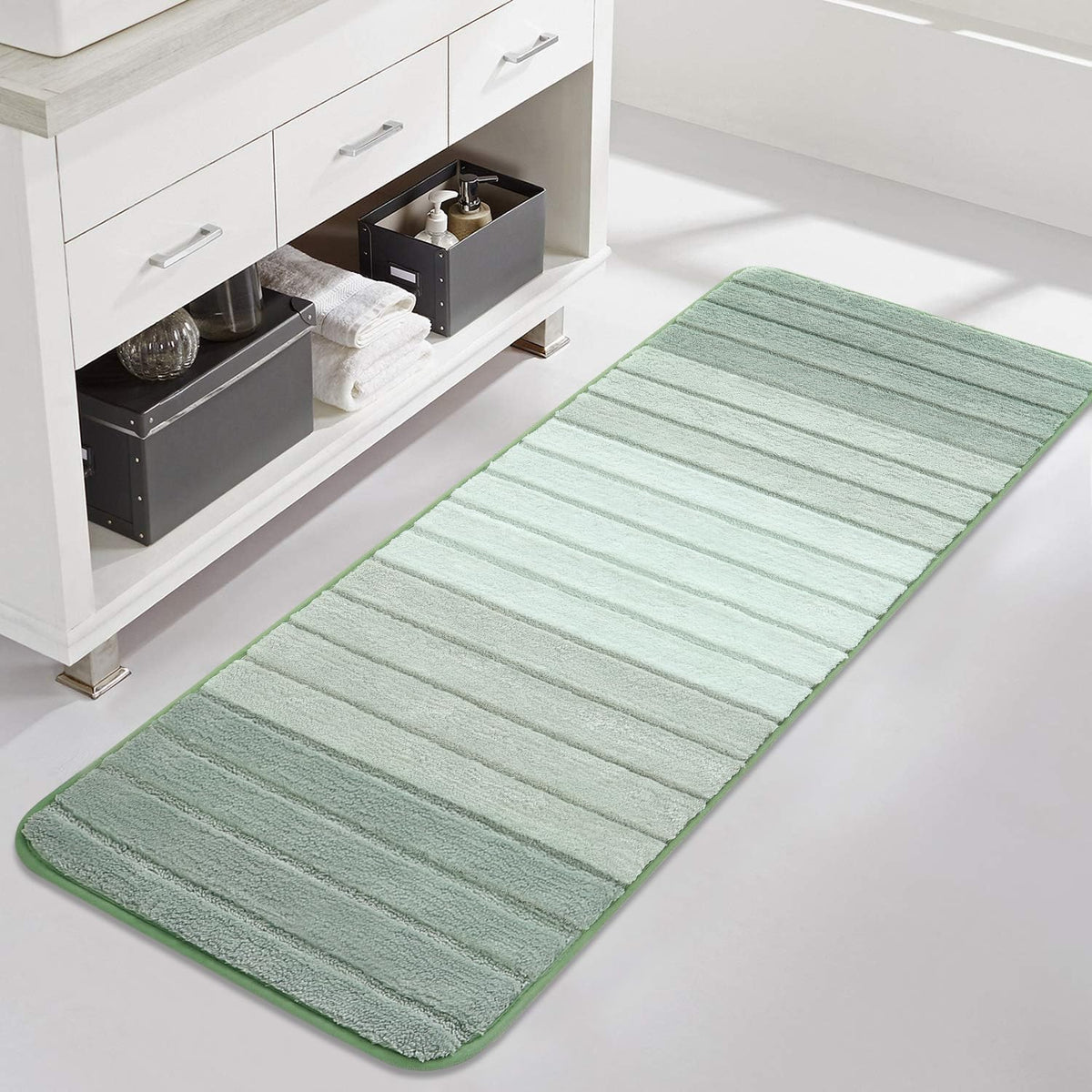 Kmson Ombre Bath Mat for Bathroom, Non Slip Ultra Soft and Thick Water Absorbent Bath Carpet, Machine Washable & Quick Dry Bathroom Rug, for Bedroom Door Living Room Green 17" x 24"