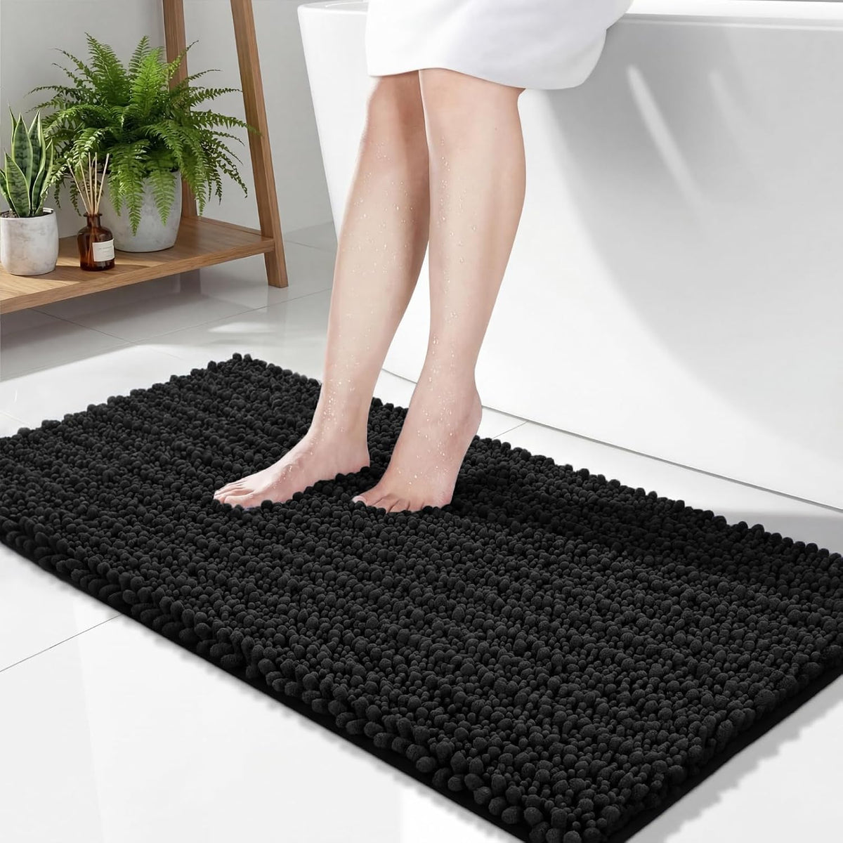 Disolla Navy Blue Bathroom Rug 20x32 Inch - Luxury Chenille Bath Mat, Thick Shaggy Plush Absorbent Rug, Non-Slip Machine Washable Mats for Bathroom Floor & Decor