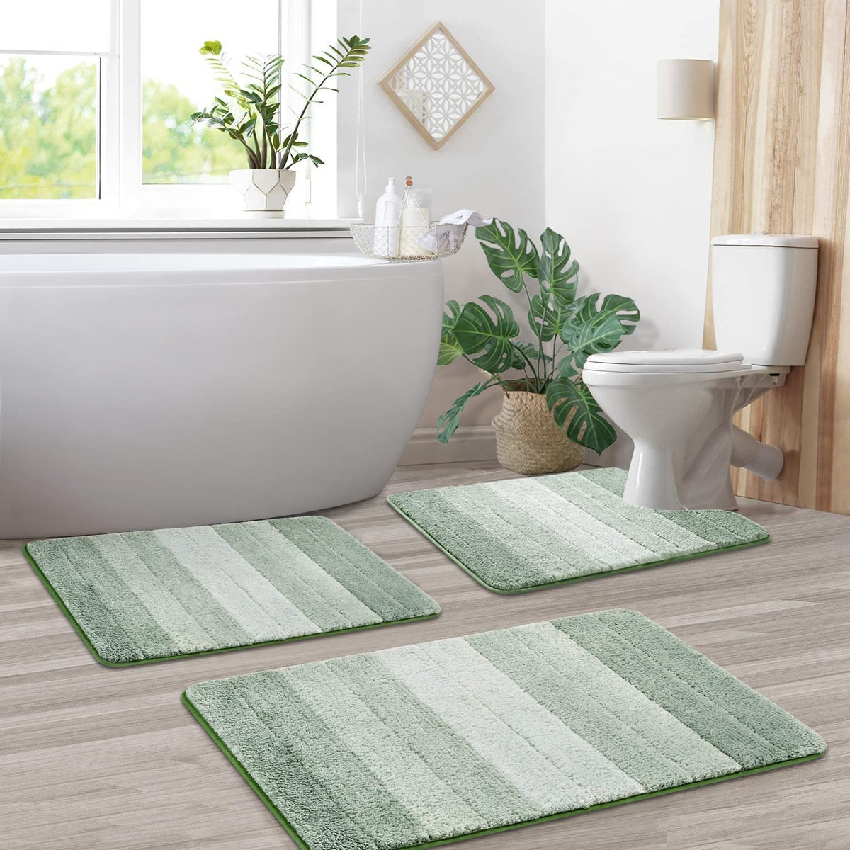 Kmson Ombre Bath Mat for Bathroom, Non Slip Ultra Soft and Thick Water Absorbent Bath Carpet, Machine Washable & Quick Dry Bathroom Rug, for Bedroom Door Living Room Green 17" x 24"