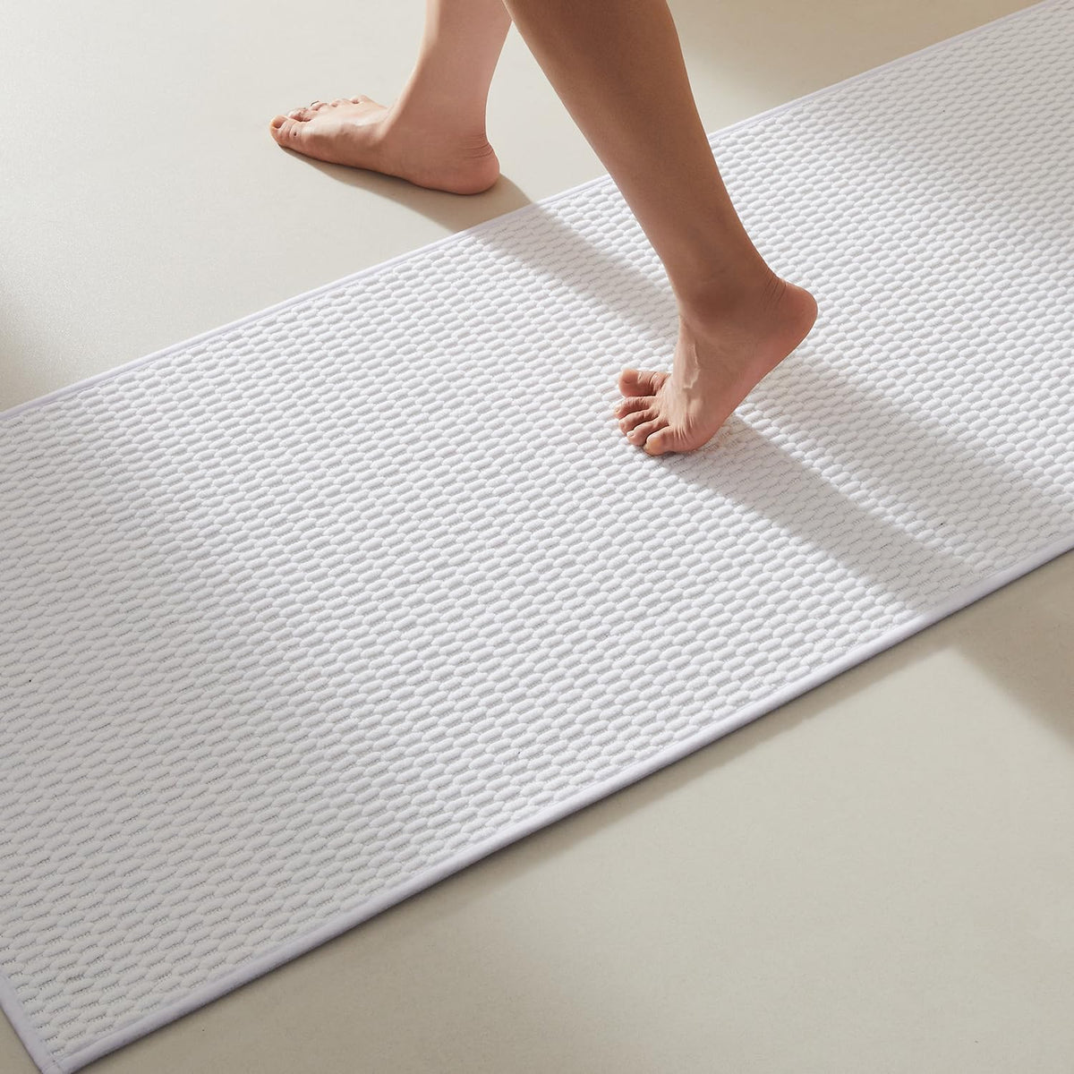 TYUU Bathroom Rugs Non Slip Washable, Super Absorbent Thin Bath Mat Small Quick Dry Low Pile Bathroom Rug, Dark Grey 16"x24"