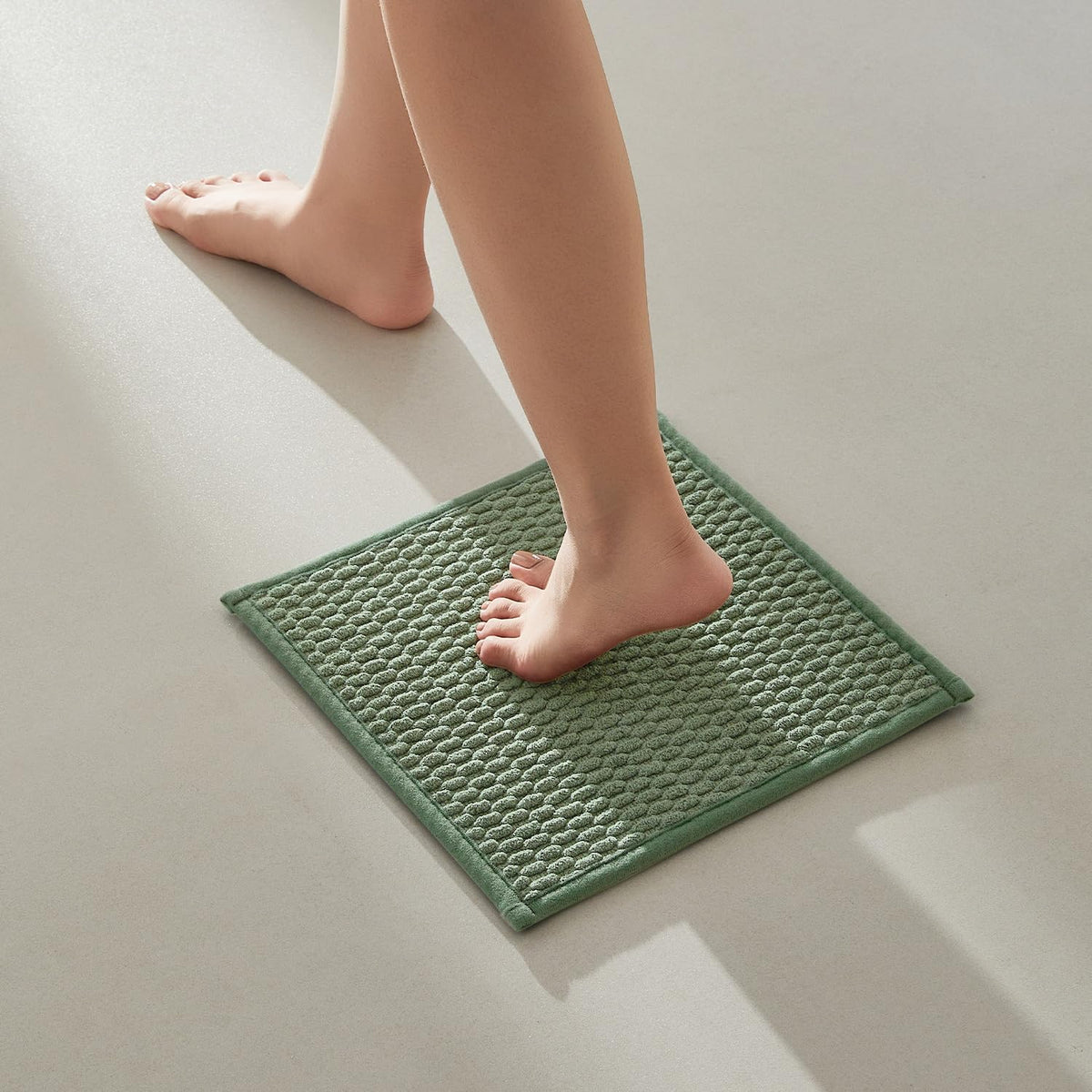 TYUU Bathroom Rugs Non Slip Washable, Super Absorbent Thin Bath Mat Small Quick Dry Low Pile Bathroom Rug, Dark Grey 16"x24"
