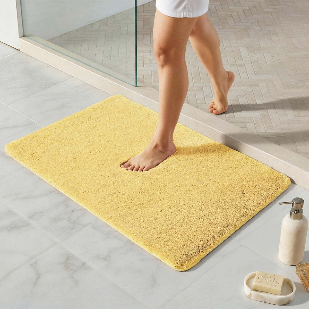 TYUU Navy Blue Bathroom Rugs, Ultra Soft Bath Rugs Non Slip Washable, Super Absorbent Quick Dry Small Bath Mat with Rubber Backing for Bathroom Floor, Shower, or Sink, Navy Blue 16" x 24"