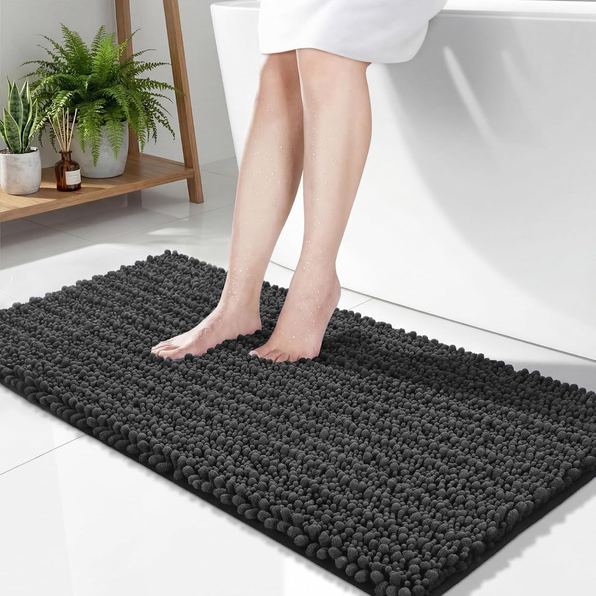 Disolla Navy Blue Bathroom Rug 20x32 Inch - Luxury Chenille Bath Mat, Thick Shaggy Plush Absorbent Rug, Non-Slip Machine Washable Mats for Bathroom Floor & Decor