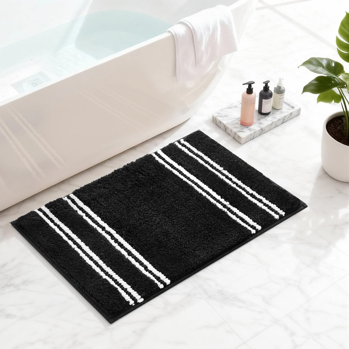 Kmson Ombre Bath Mat for Bathroom, Non Slip Ultra Soft and Thick Water Absorbent Bath Carpet, Machine Washable & Quick Dry Bathroom Rug, for Bedroom Door Living Room Green 17" x 24"