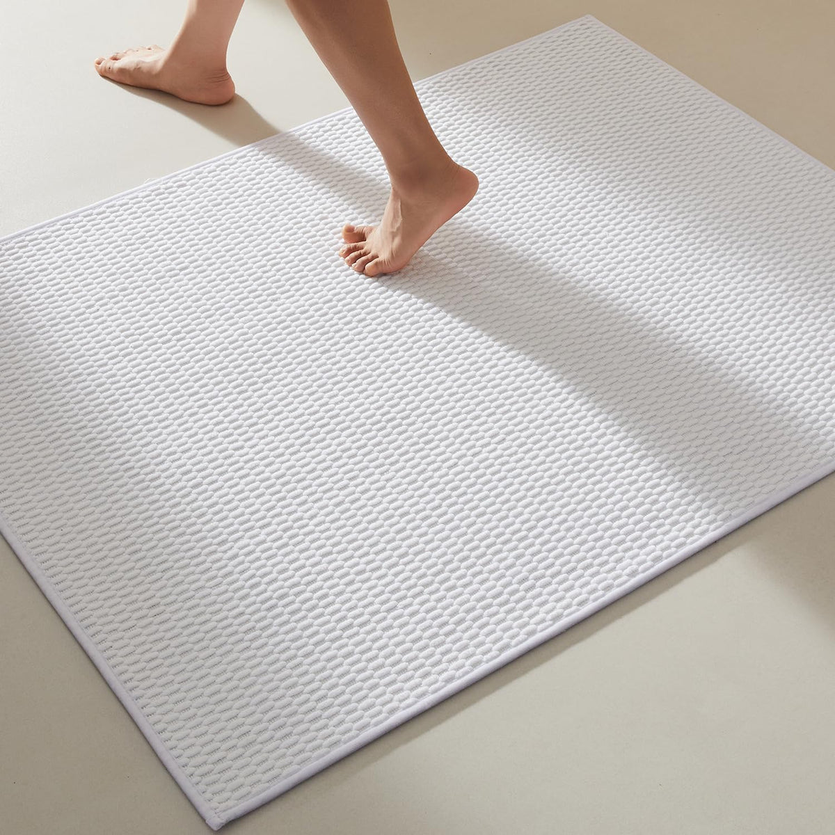 TYUU Bathroom Rugs Non Slip Washable, Super Absorbent Thin Bath Mat Small Quick Dry Low Pile Bathroom Rug, Dark Grey 16"x24"