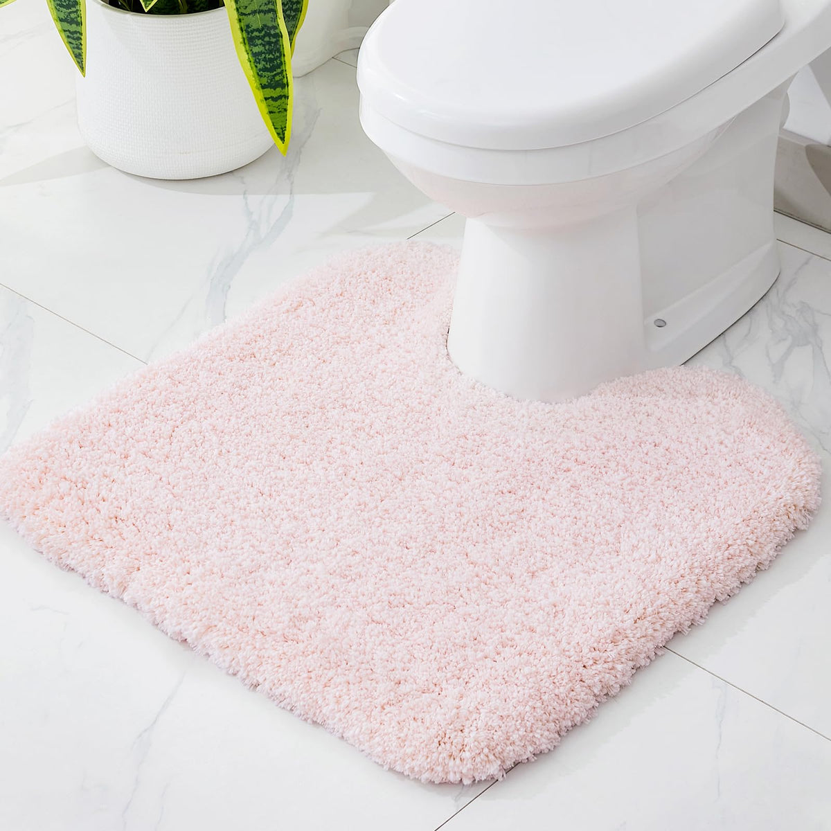 Disolla White Bathroom Rug 17x24 - Non-Slip Plush Small Bath Mat, Highly Absorbent & Ultra Soft Fluffy Floor Mat, Machine Washable for Shower and Tub