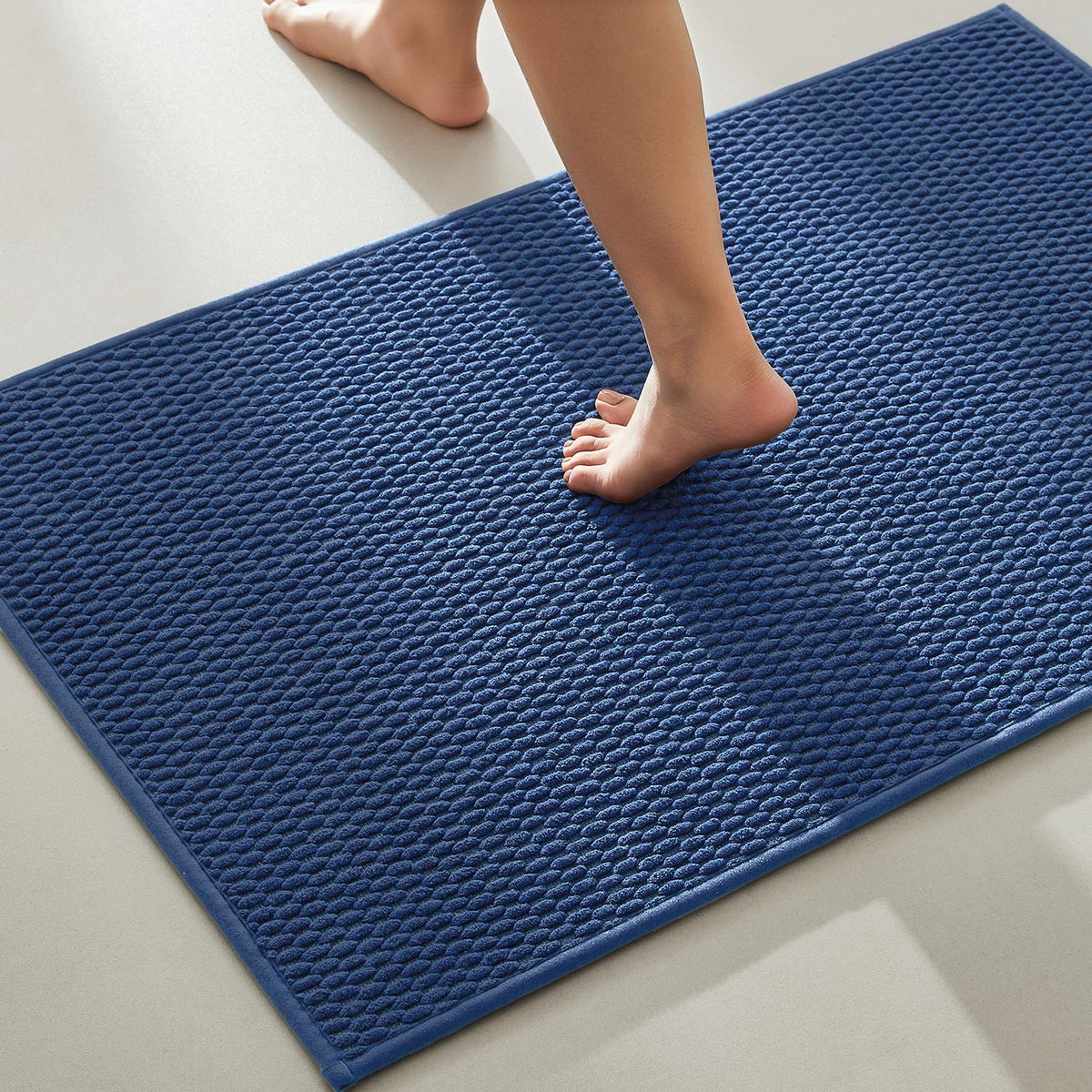 TYUU Bathroom Rugs Non Slip Washable, Super Absorbent Thin Bath Mat Small Quick Dry Low Pile Bathroom Rug, Dark Grey 16"x24"