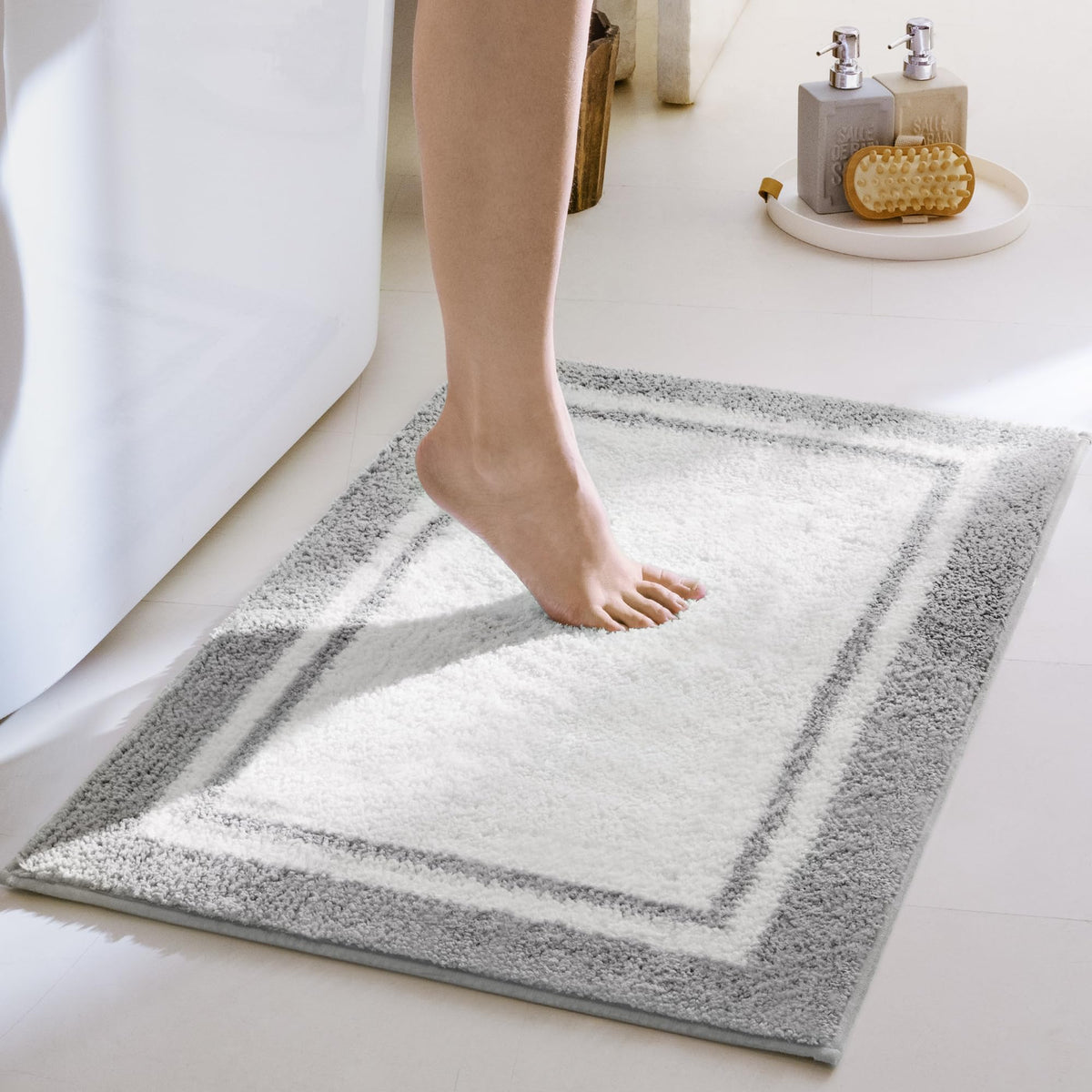 GRANNY SAYS Gray Bathroom Rug 20" x 30", Non-Slip Microfiber Bath Mat