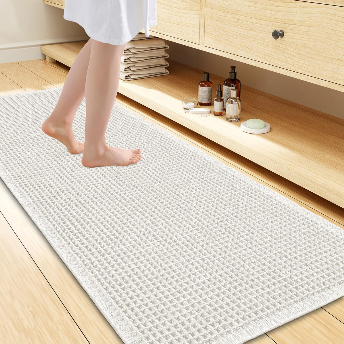 Smiry Waffle Bath Mat 30X20, Extra Soft Absorbent Bathroom Rugs, Brown