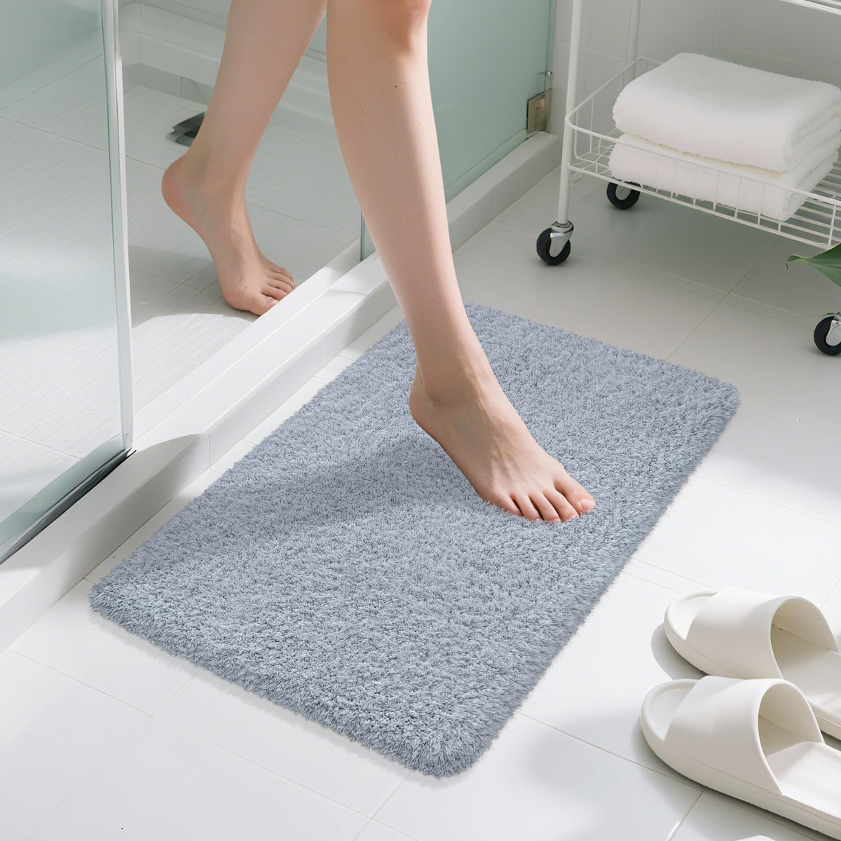 White Bathroom Rugs Non Slip 24"x16",Absorbent Bath Mat Quick Dry