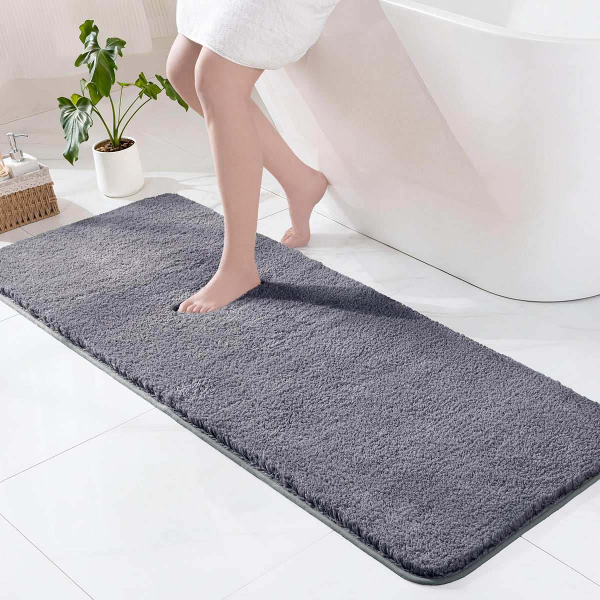 Exclusivo Mezcla Bathroom Rugs Mats 17x24, Navy Blue