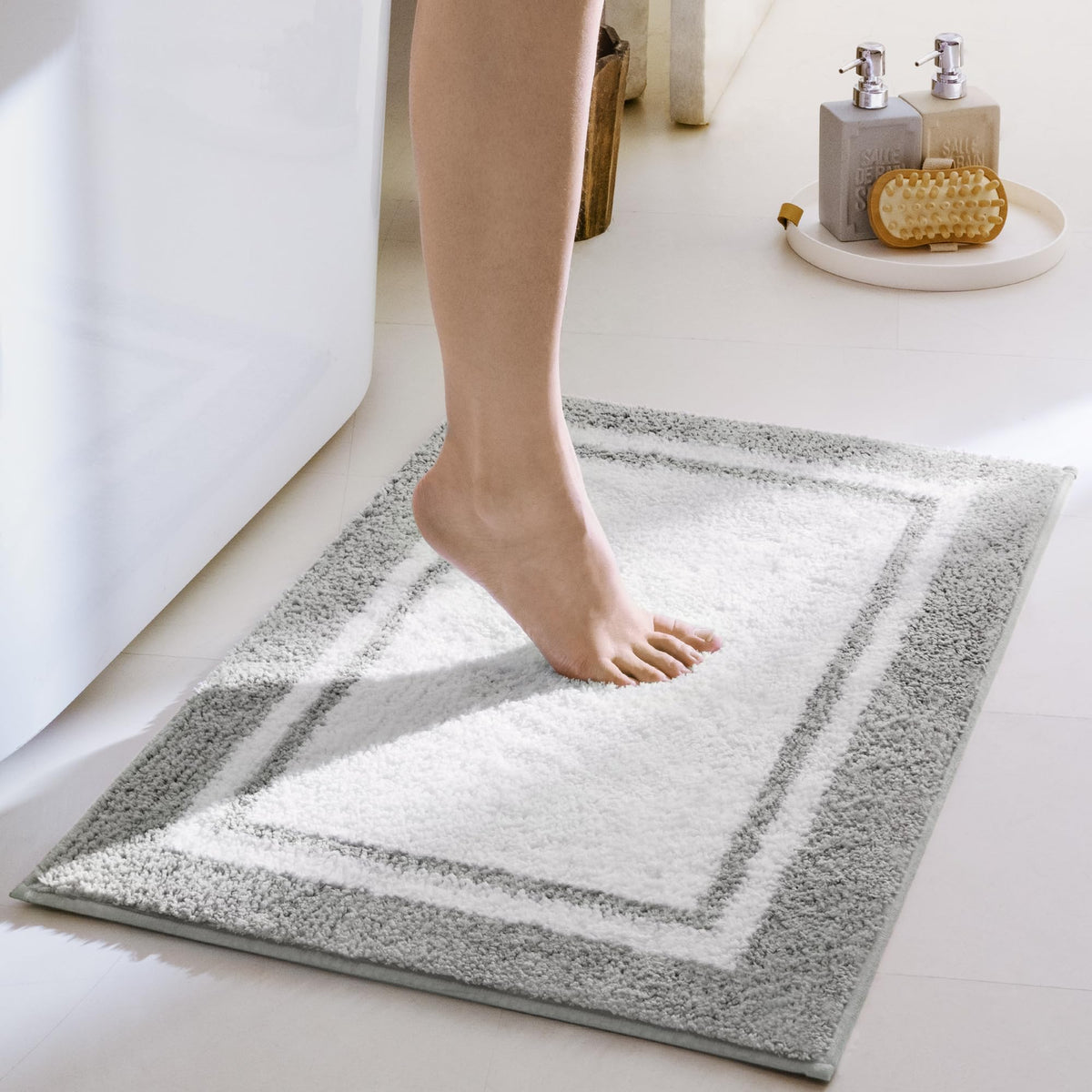 GRANNY SAYS Gray Bathroom Rug 20" x 30", Non-Slip Microfiber Bath Mat
