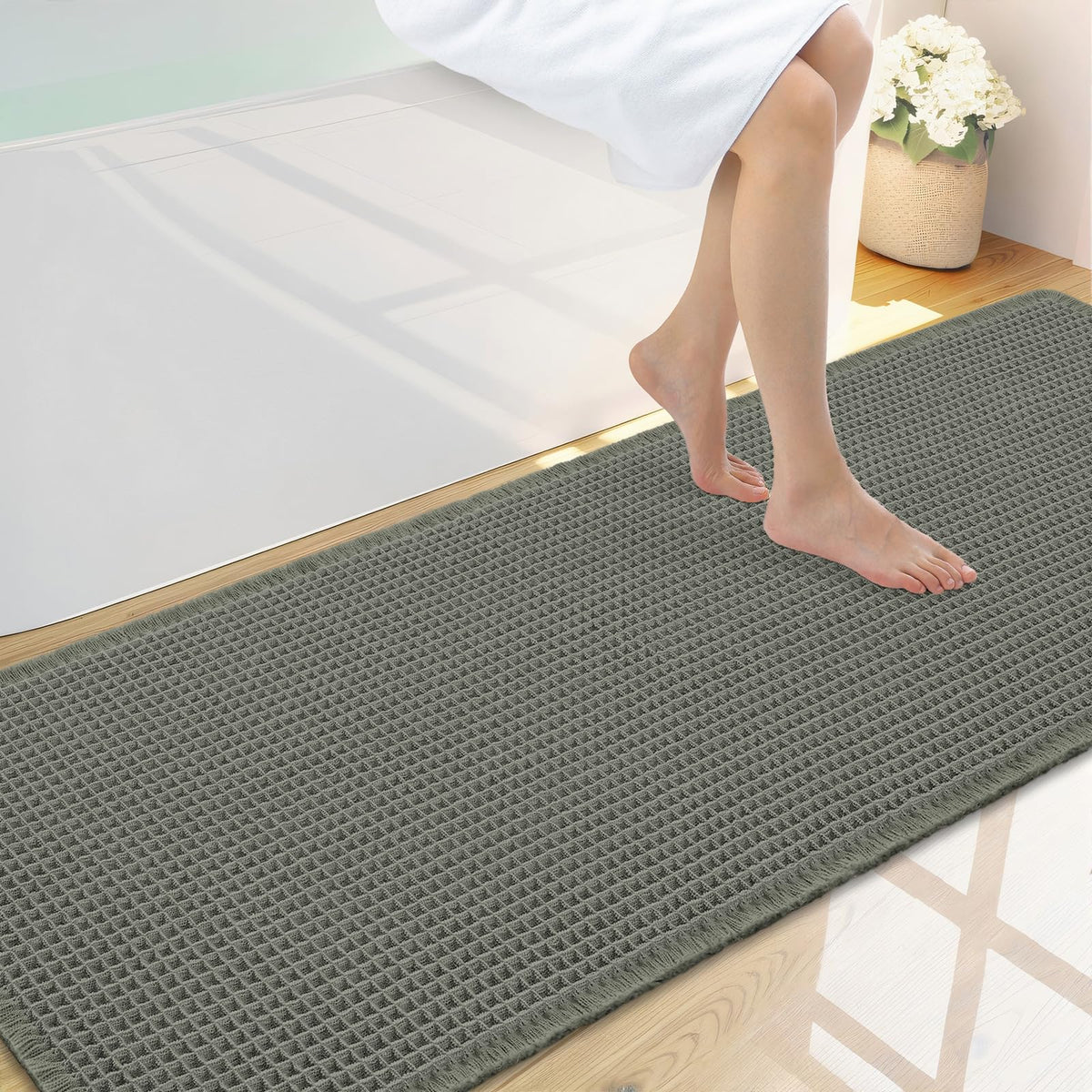 Smiry Waffle Bath Mat 30X20, Extra Soft Absorbent Bathroom Rugs, Brown