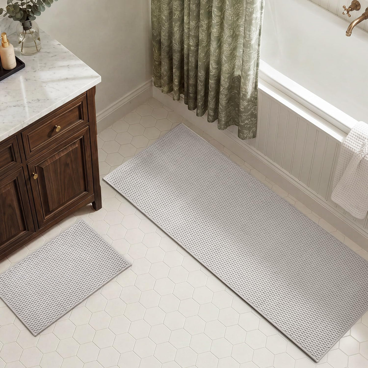 TYUU Bath Mat Set 2 Piece, Thin Bathroom Rugs Non Slip Washable Quick Dry