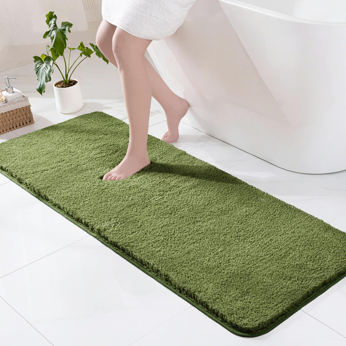 Exclusivo Mezcla Bathroom Rugs Mats 17x24, Navy Blue