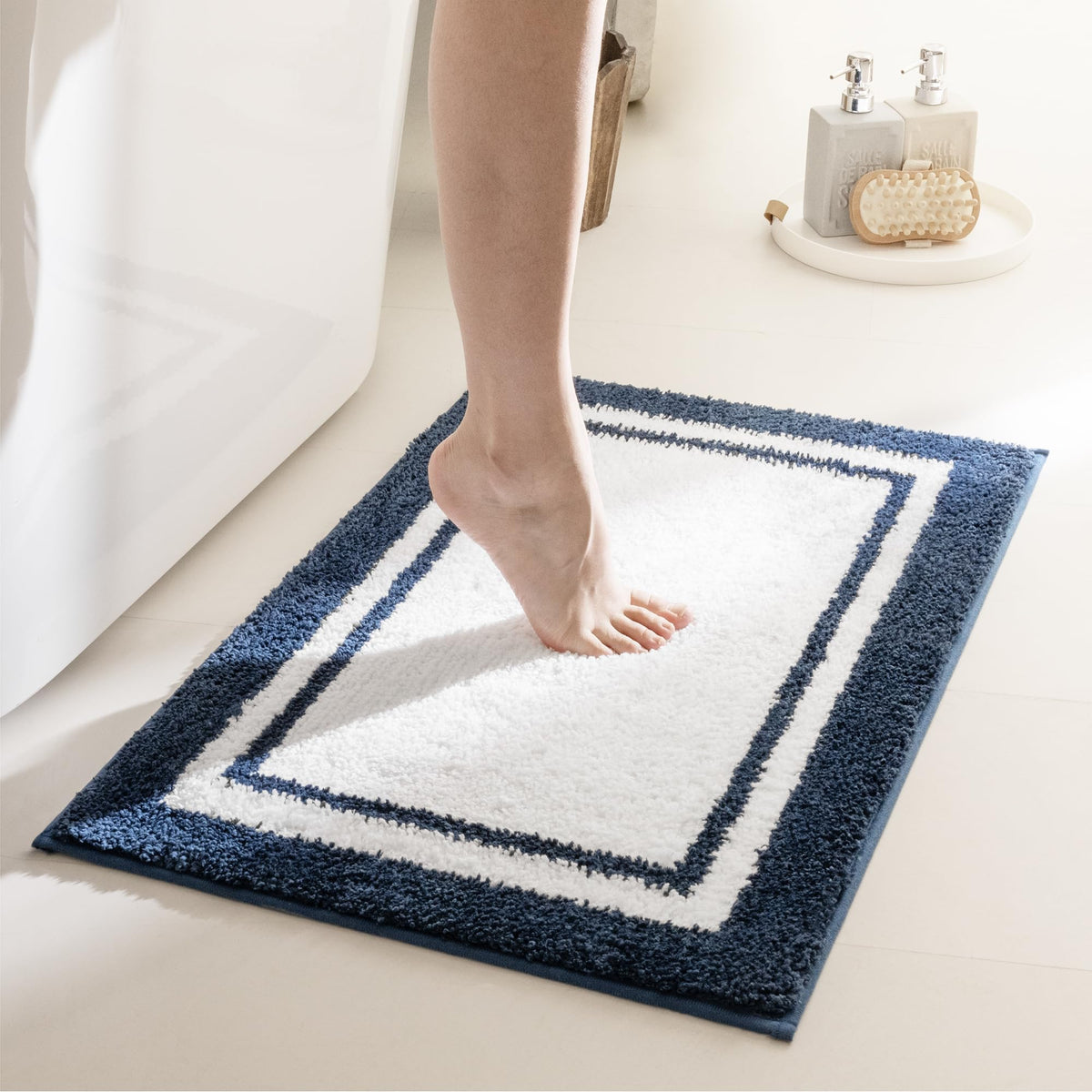GRANNY SAYS Gray Bathroom Rug 20" x 30", Non-Slip Microfiber Bath Mat