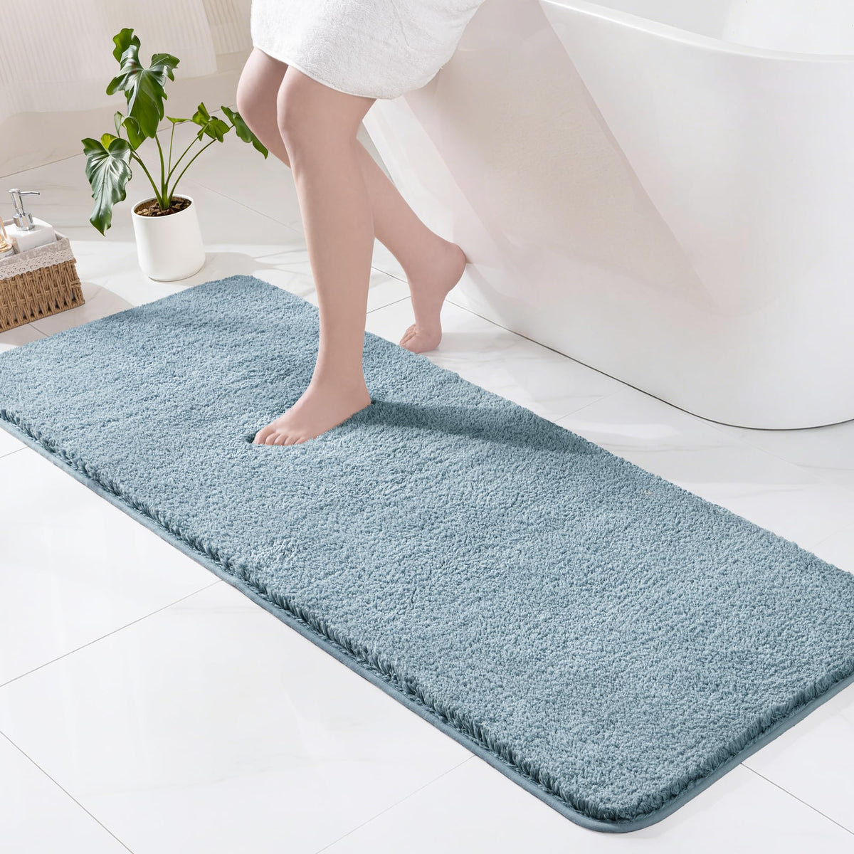 Exclusivo Mezcla Bathroom Rugs Mats 17x24, Navy Blue
