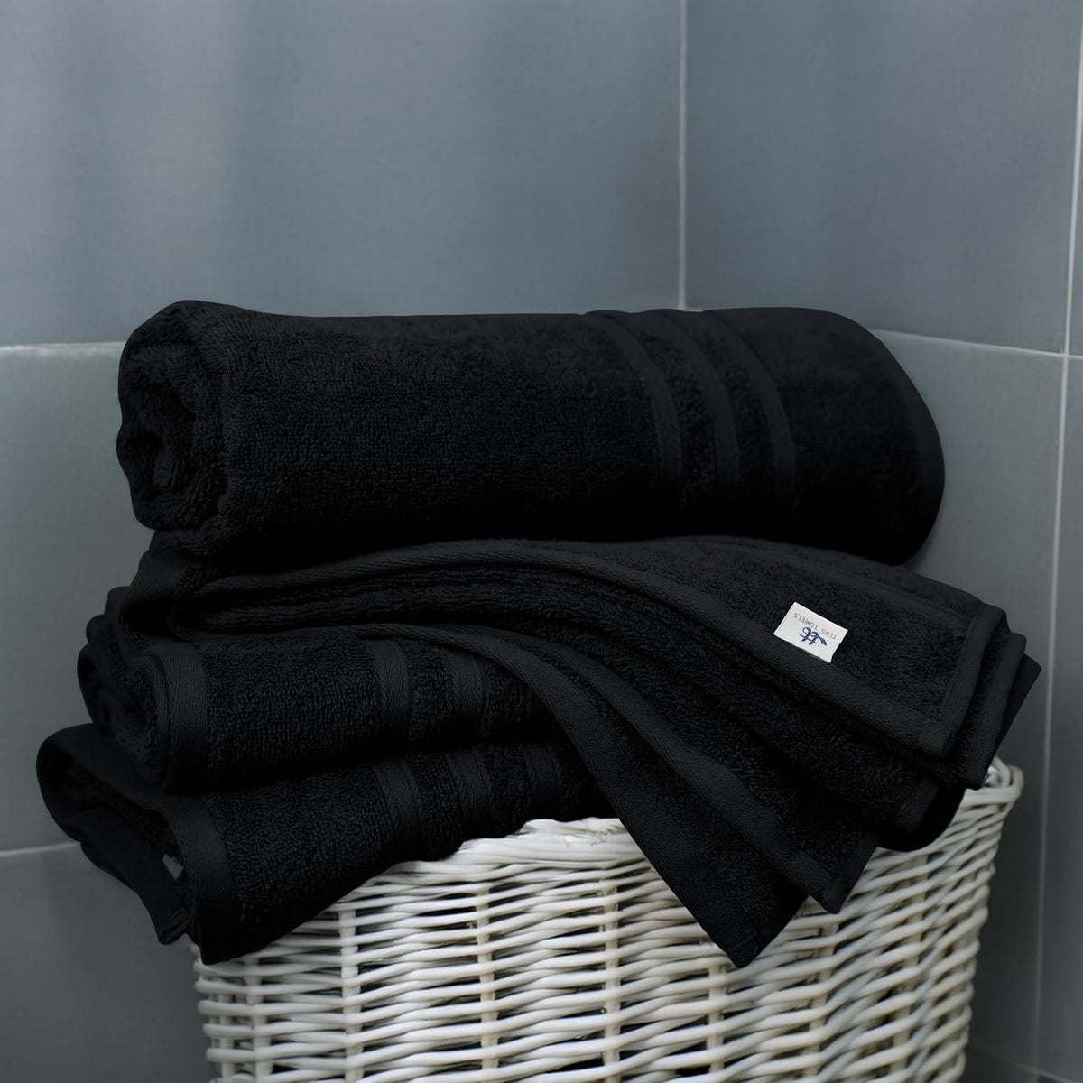 Tens Towels 4 Piece Bath Towels 27x54 Inches, Black