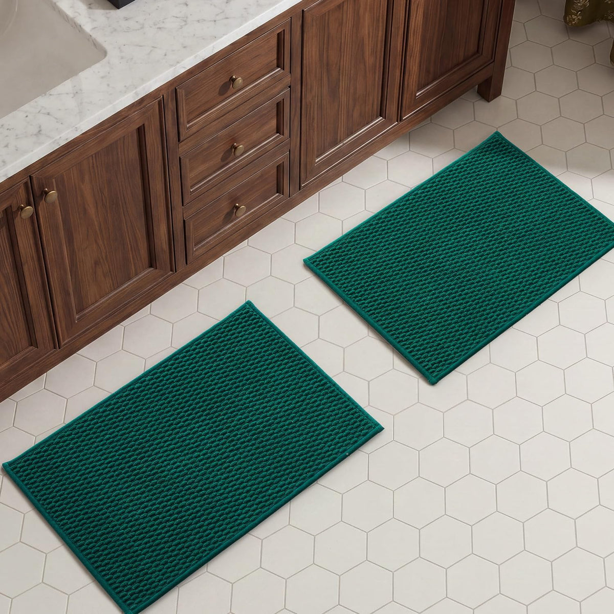 TYUU Bath Mat Set 2 Piece, Thin Bathroom Rugs Non Slip Washable Quick Dry