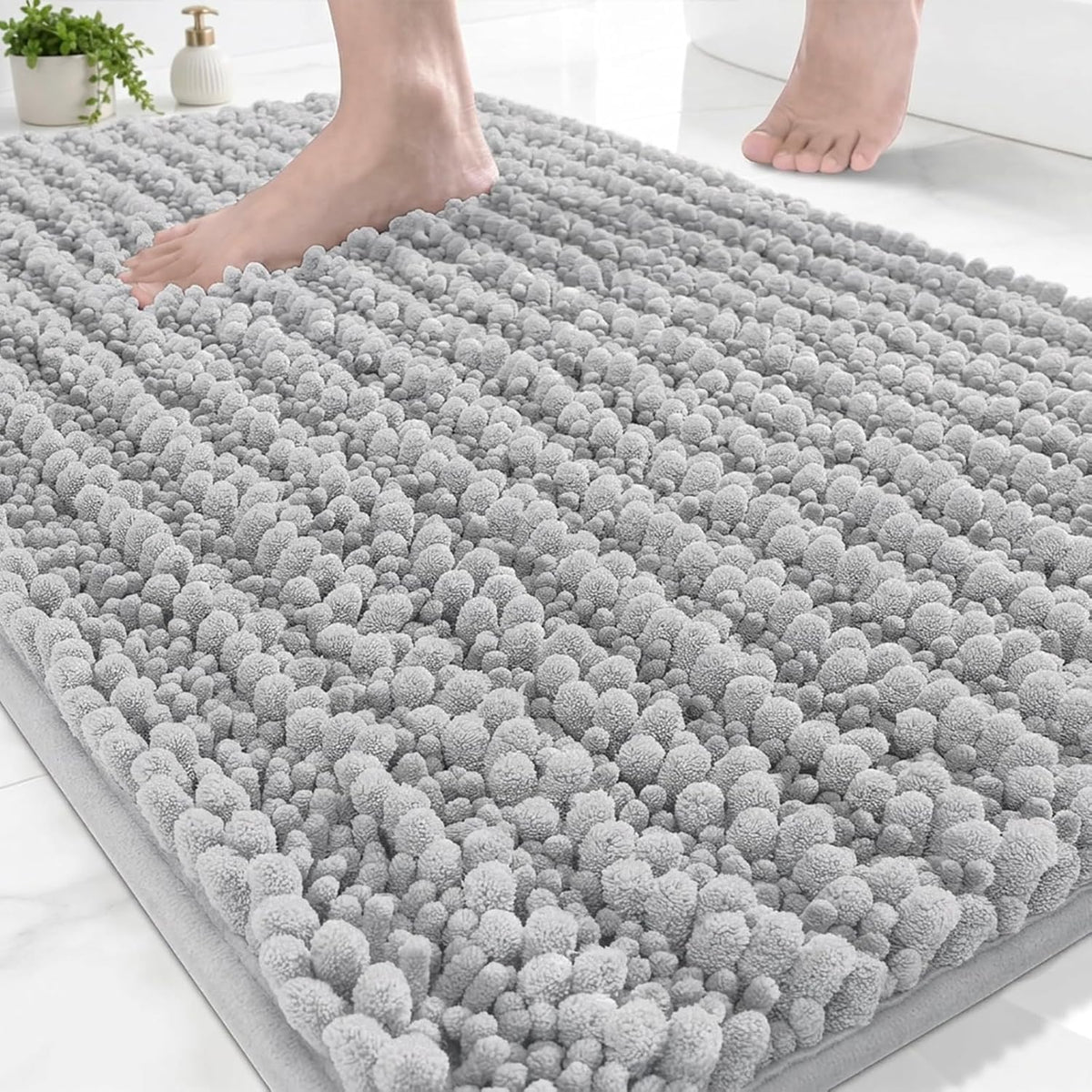 Disolla Navy Blue Bathroom Rug 20x32 Inch - Luxury Chenille Bath Mat, Thick Shaggy Plush Absorbent Rug, Non-Slip Machine Washable Mats for Bathroom Floor & Decor