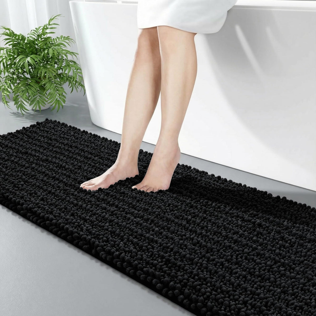 Disolla Small Bath Mat 17x24 Inch - Chenille Navy Blue Bathroom Rug, Extra Soft Absorbent Plush Shaggy Bathmat, Non-Slip Machine Washable Floor Mat for Shower, Tub and Sink
