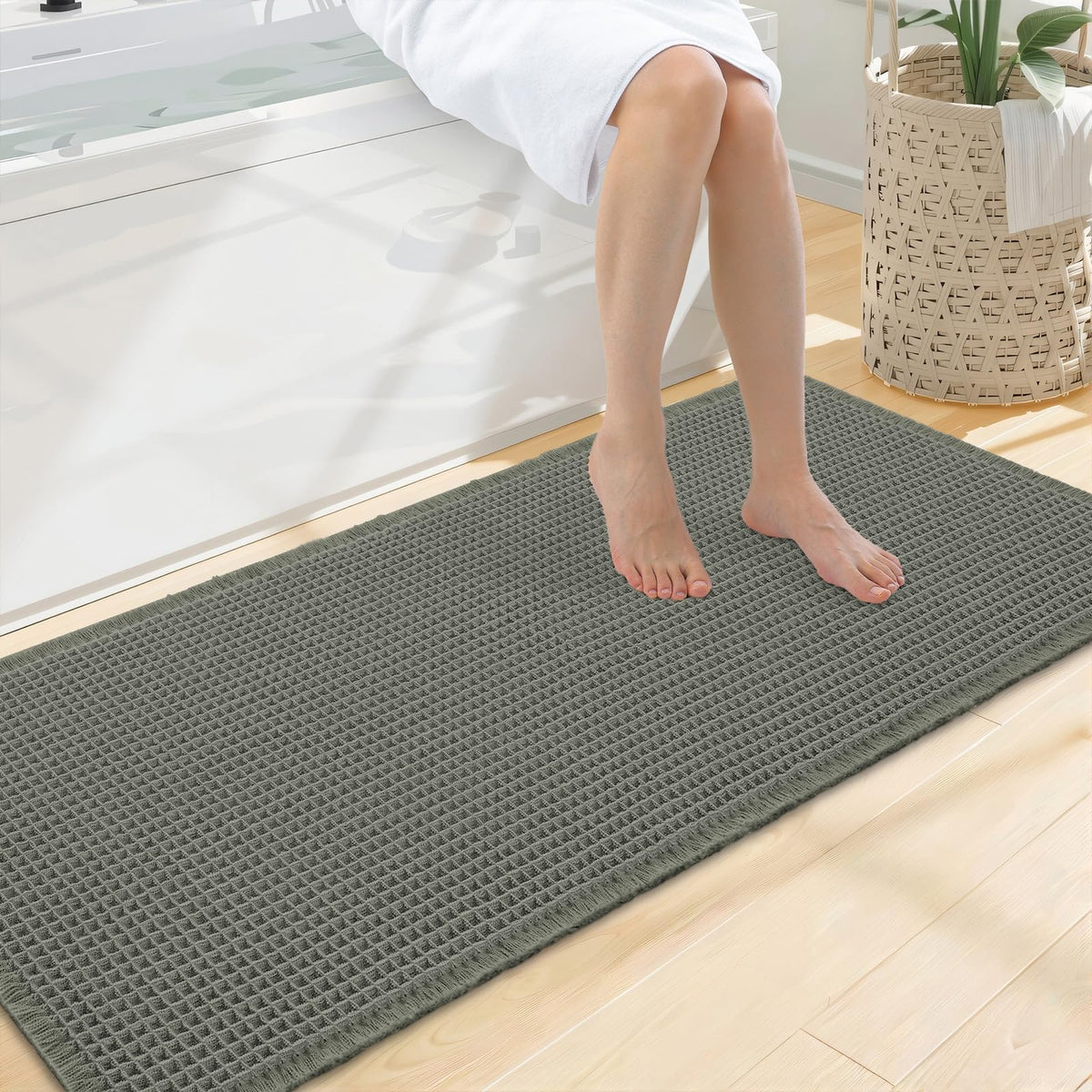 Smiry Waffle Bath Mat 30X20, Extra Soft Absorbent Bathroom Rugs, Brown