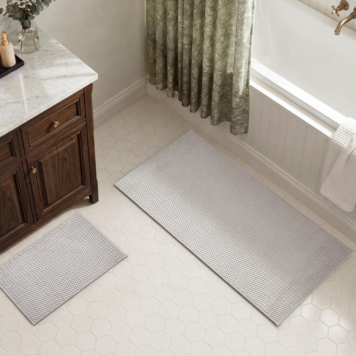 TYUU Bath Mat Set 2 Piece, Thin Bathroom Rugs Non Slip Washable Quick Dry