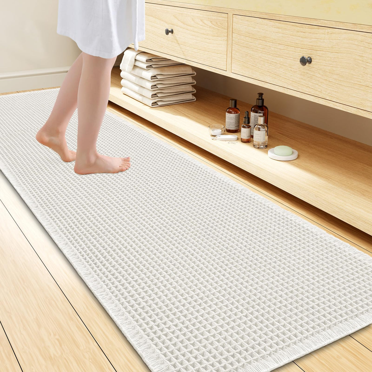 Smiry Waffle Bath Mat 30X20, Extra Soft Absorbent Bathroom Rugs, Brown