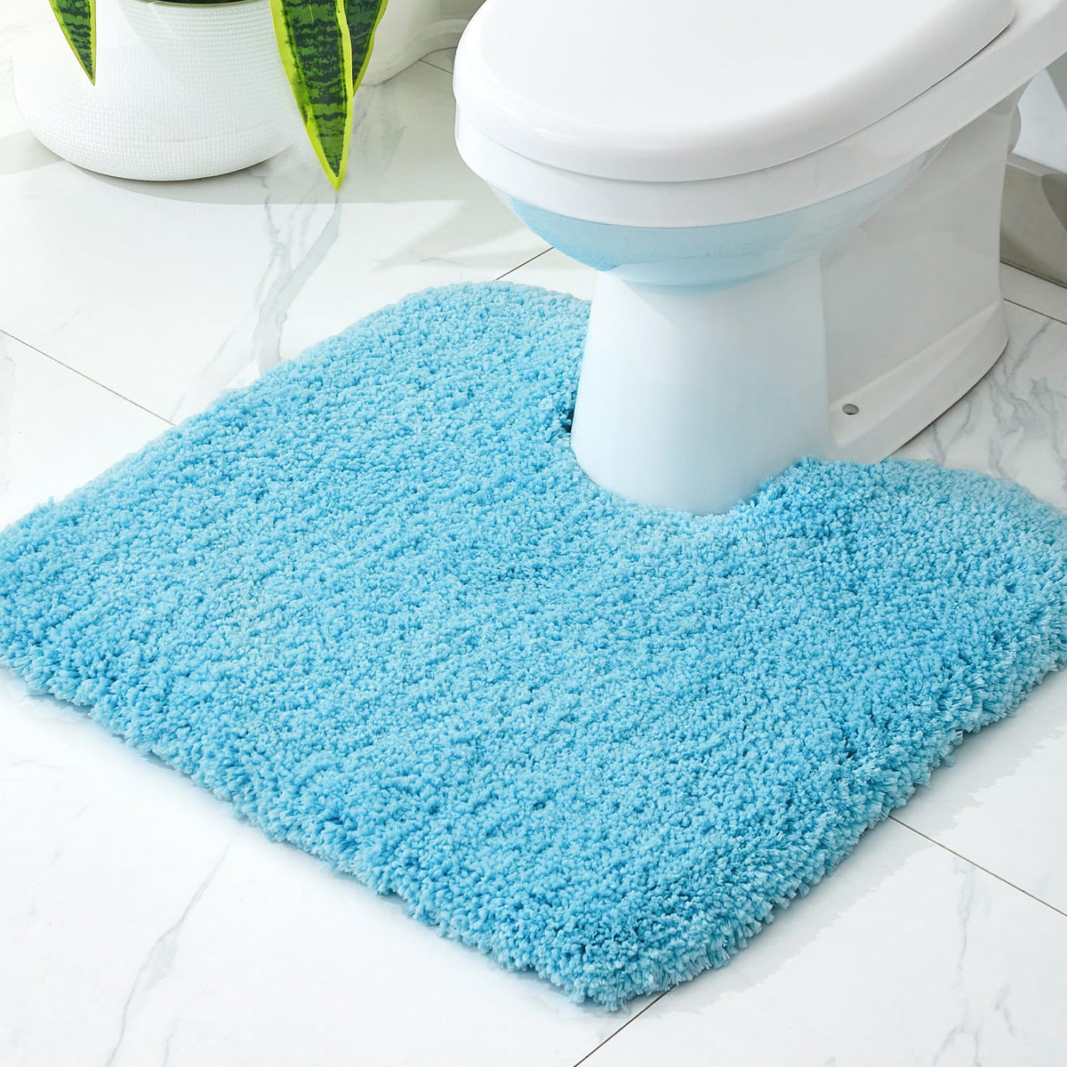 Disolla White Bathroom Rug 17x24 - Non-Slip Plush Small Bath Mat, Highly Absorbent & Ultra Soft Fluffy Floor Mat, Machine Washable for Shower and Tub