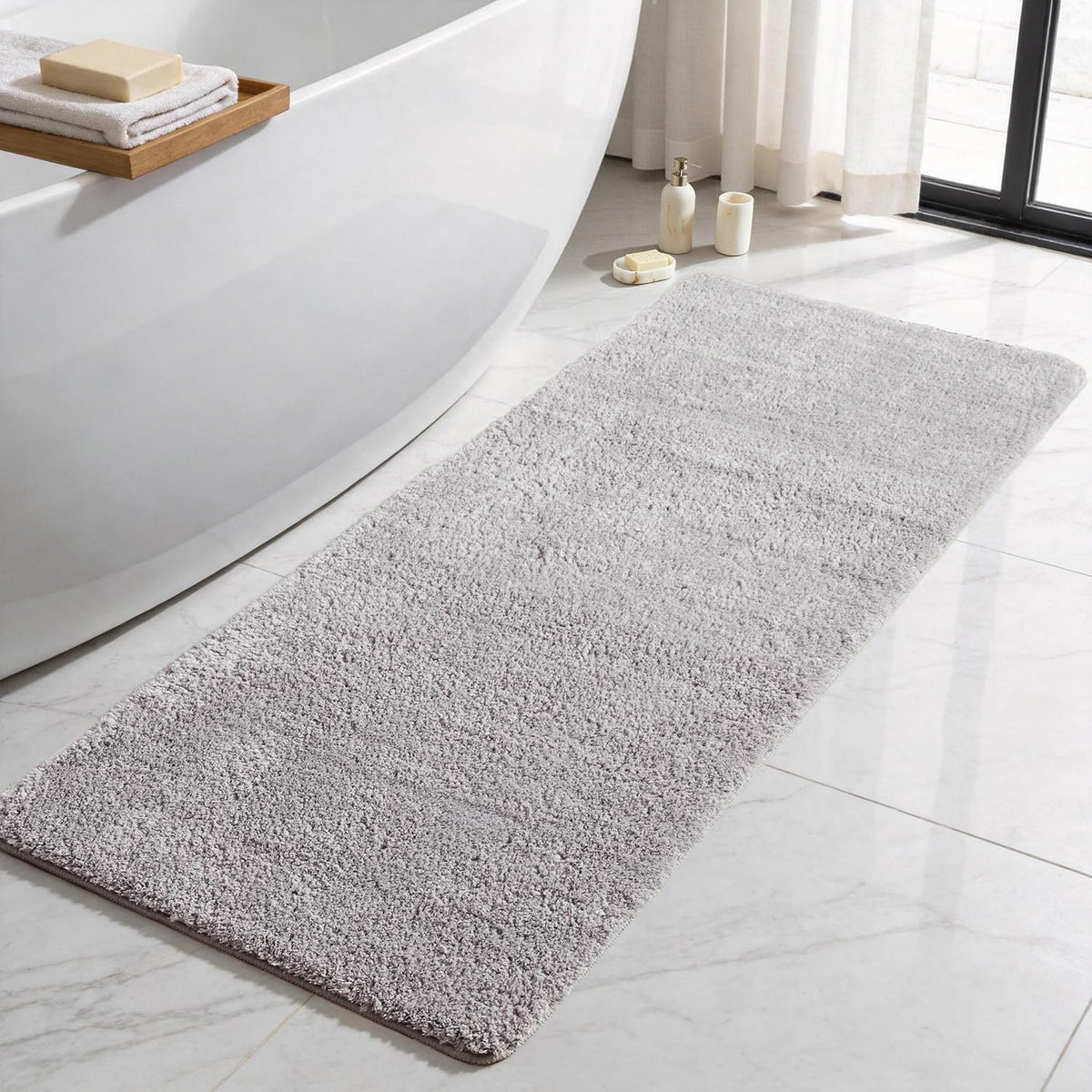 TYUU Navy Blue Bathroom Rugs, Ultra Soft Bath Rugs Non Slip Washable, Super Absorbent Quick Dry Small Bath Mat with Rubber Backing for Bathroom Floor, Shower, or Sink, Navy Blue 16" x 24"