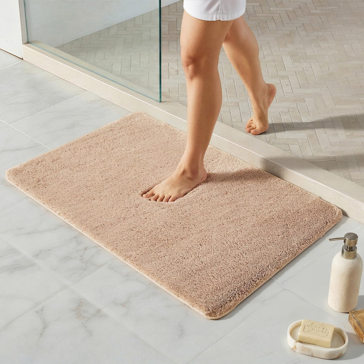 TYUU Navy Blue Bathroom Rugs, Ultra Soft Bath Rugs Non Slip Washable, Super Absorbent Quick Dry Small Bath Mat with Rubber Backing for Bathroom Floor, Shower, or Sink, Navy Blue 16" x 24"