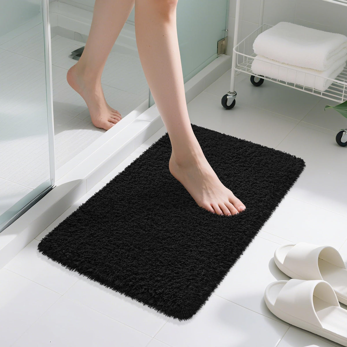 White Bathroom Rugs Non Slip 24"x16",Absorbent Bath Mat Quick Dry
