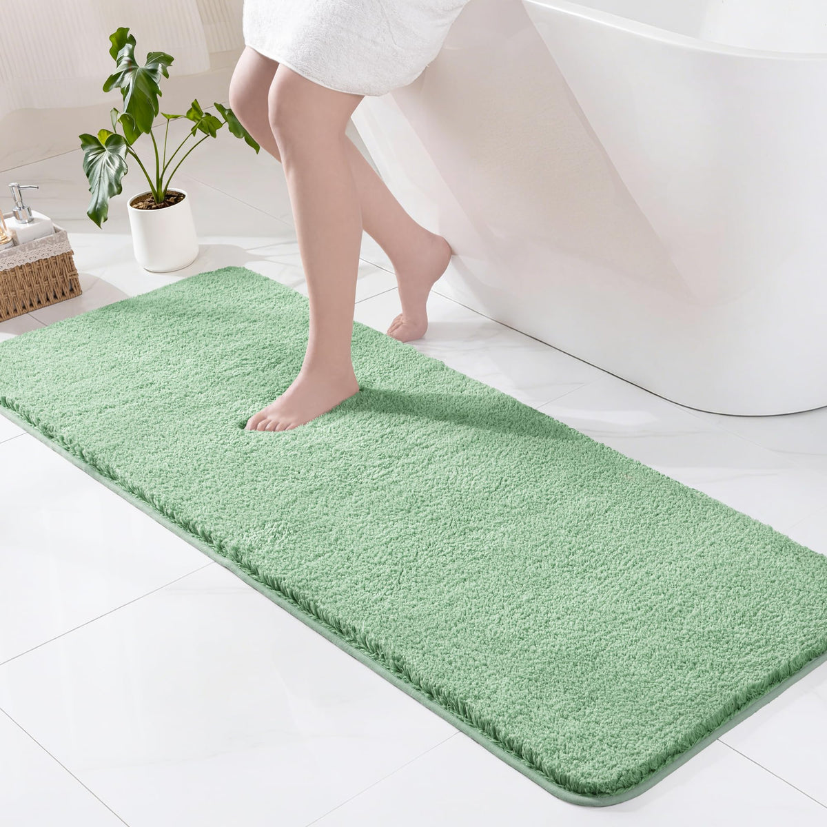 Exclusivo Mezcla Bathroom Rugs Mats 17x24, Navy Blue