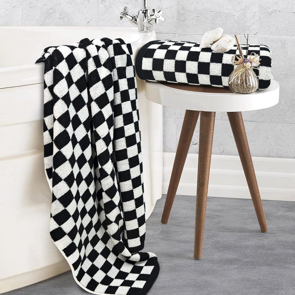 Jacquotha Black and White Checkered Cotton Bath Towels Set of 2