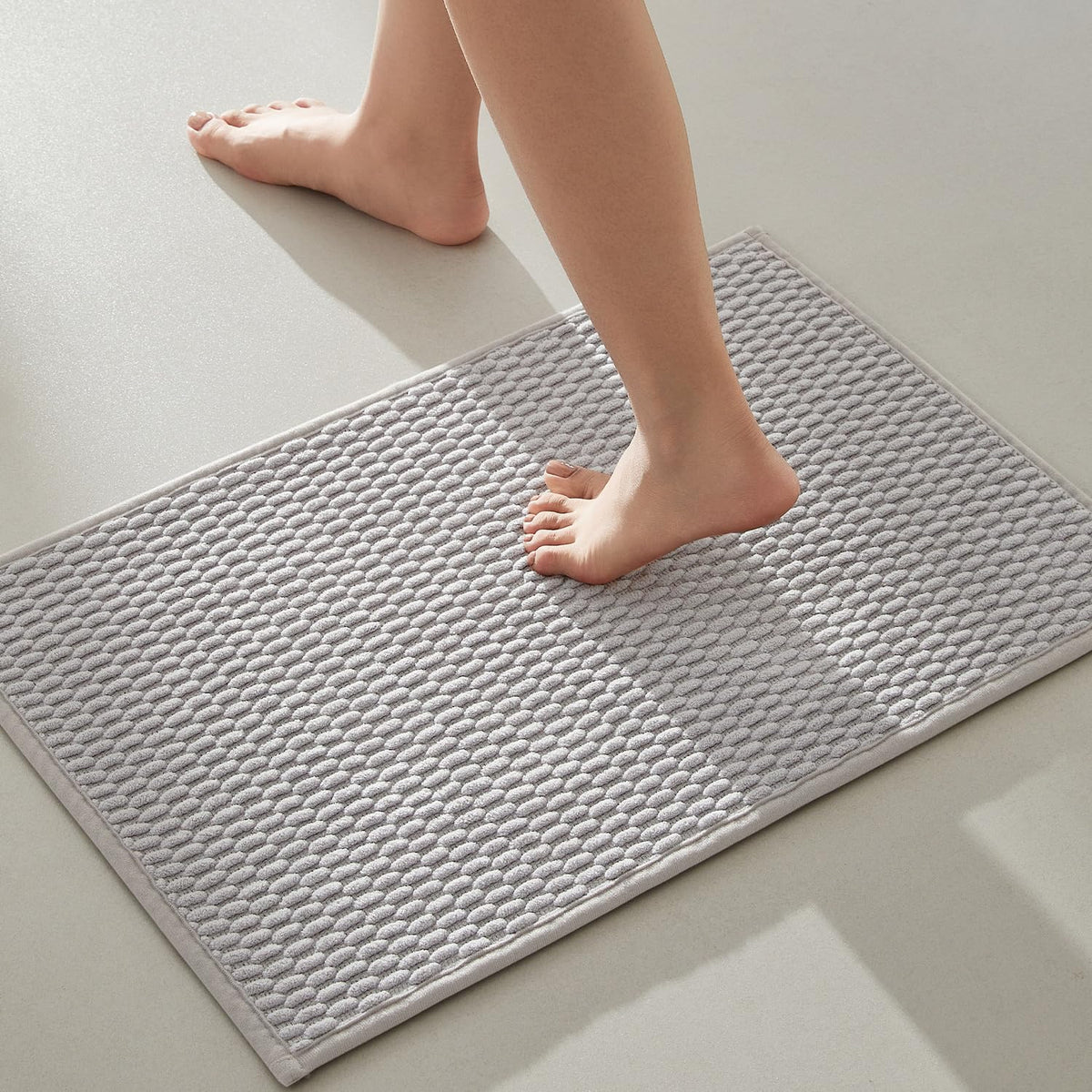 TYUU Bathroom Rugs Non Slip Washable, Super Absorbent Thin Bath Mat Small Quick Dry Low Pile Bathroom Rug, Dark Grey 16"x24"