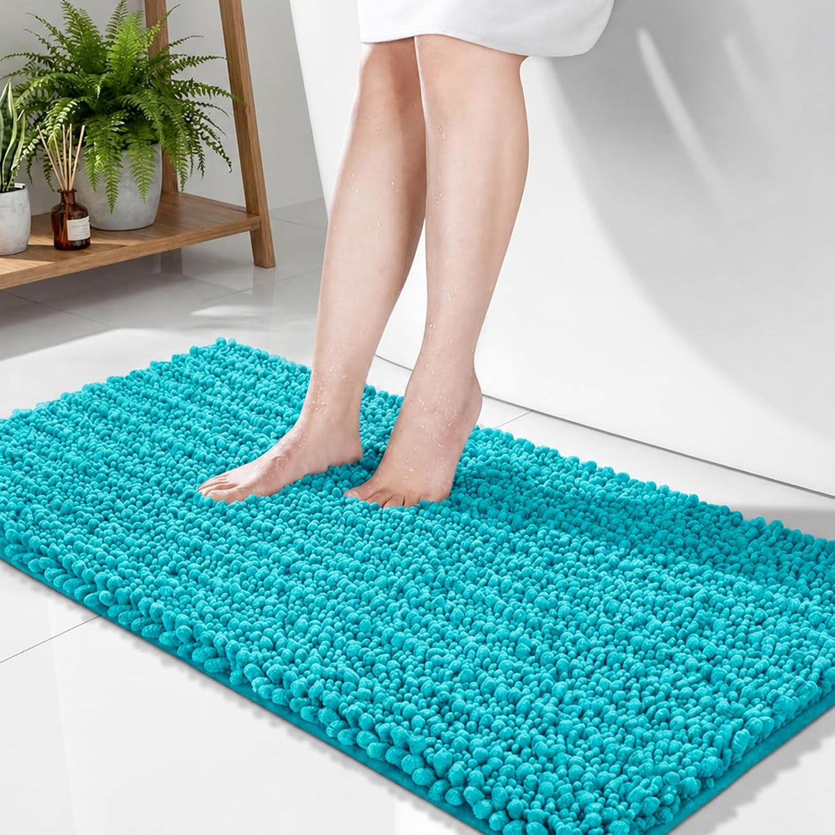 Disolla Navy Blue Bathroom Rug 20x32 Inch - Luxury Chenille Bath Mat, Thick Shaggy Plush Absorbent Rug, Non-Slip Machine Washable Mats for Bathroom Floor & Decor