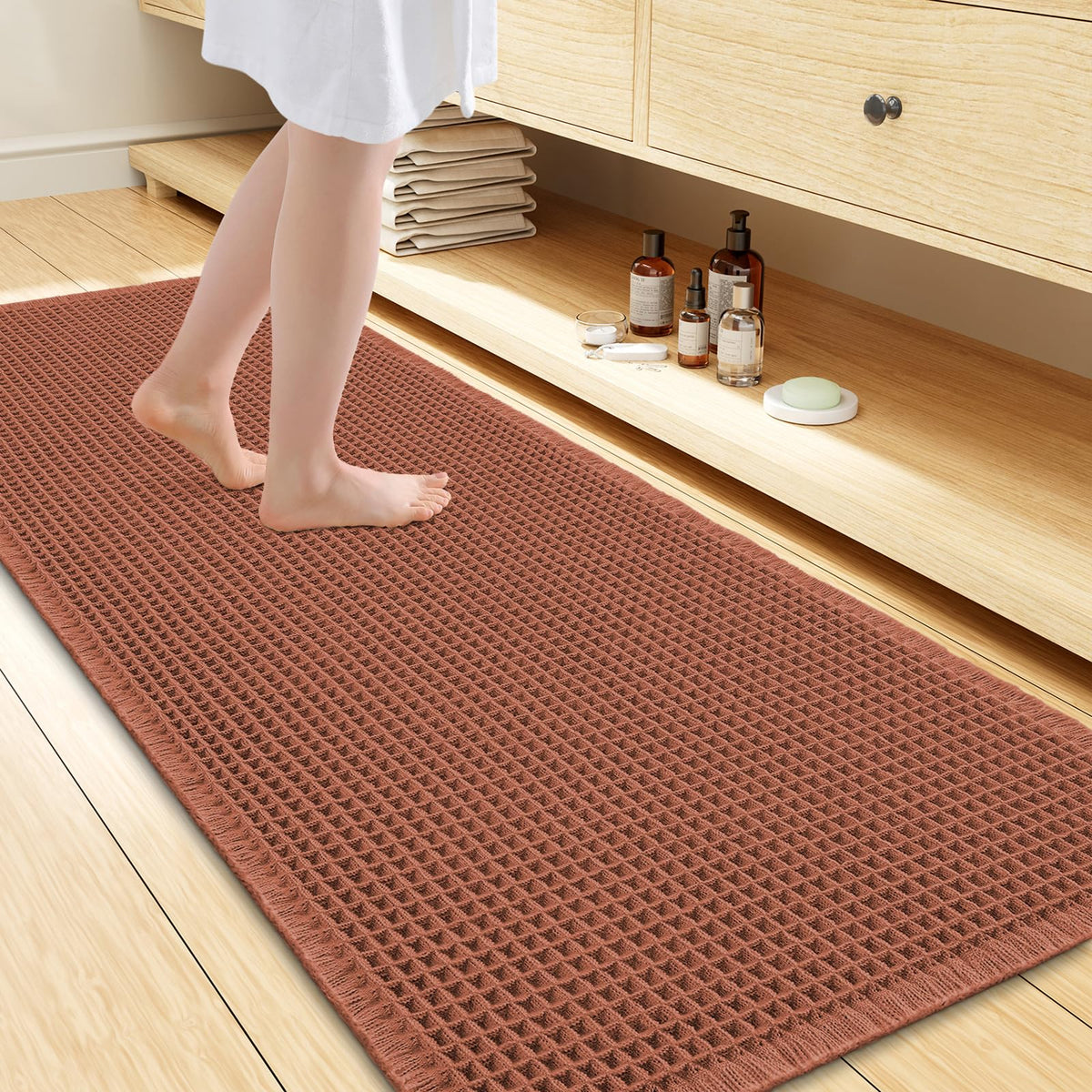 Smiry Waffle Bath Mat 30X20, Extra Soft Absorbent Bathroom Rugs, Brown