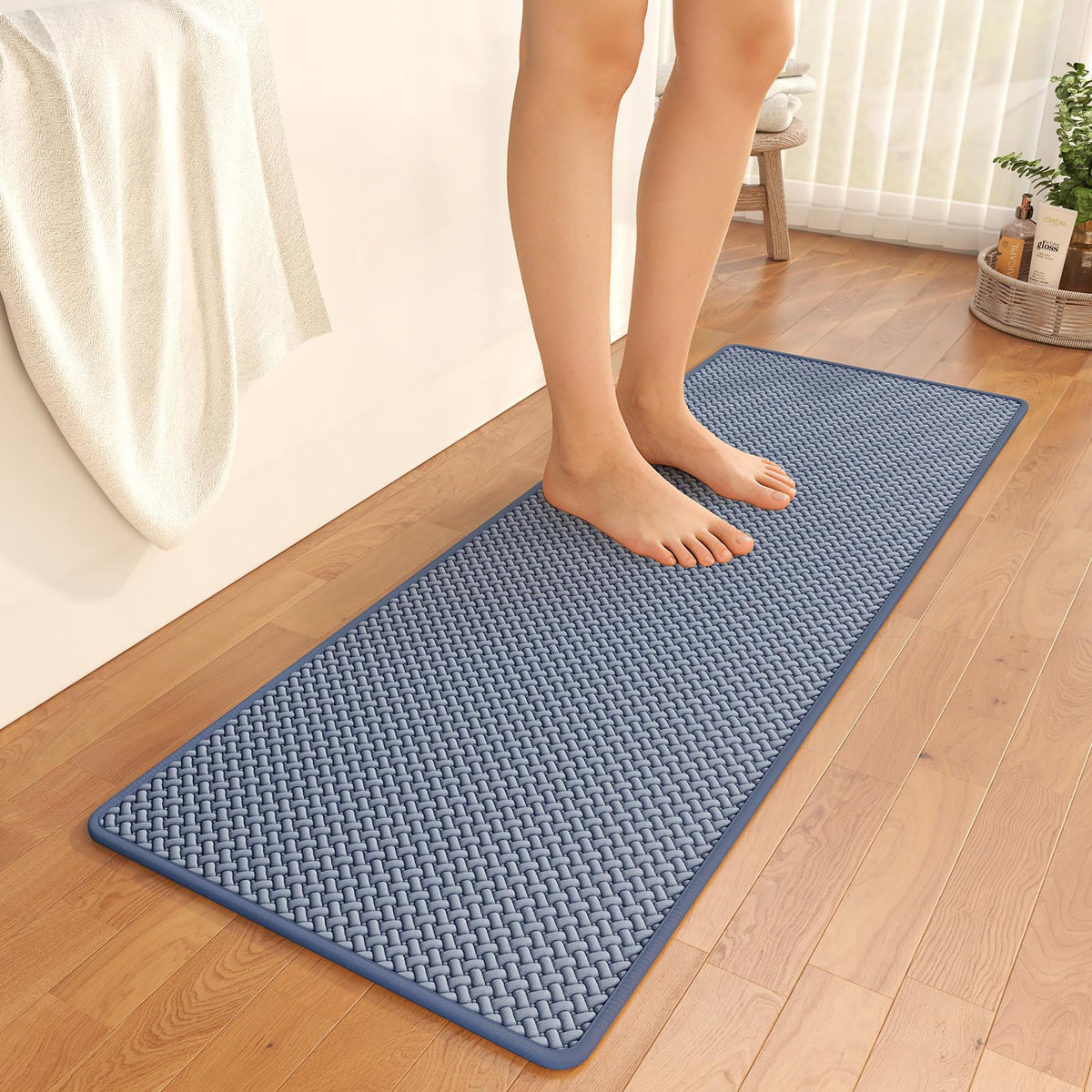 YDKGL Bathroom Rugs Non Slip, Foam Weave Texture Bath Mat, Grey 16x24