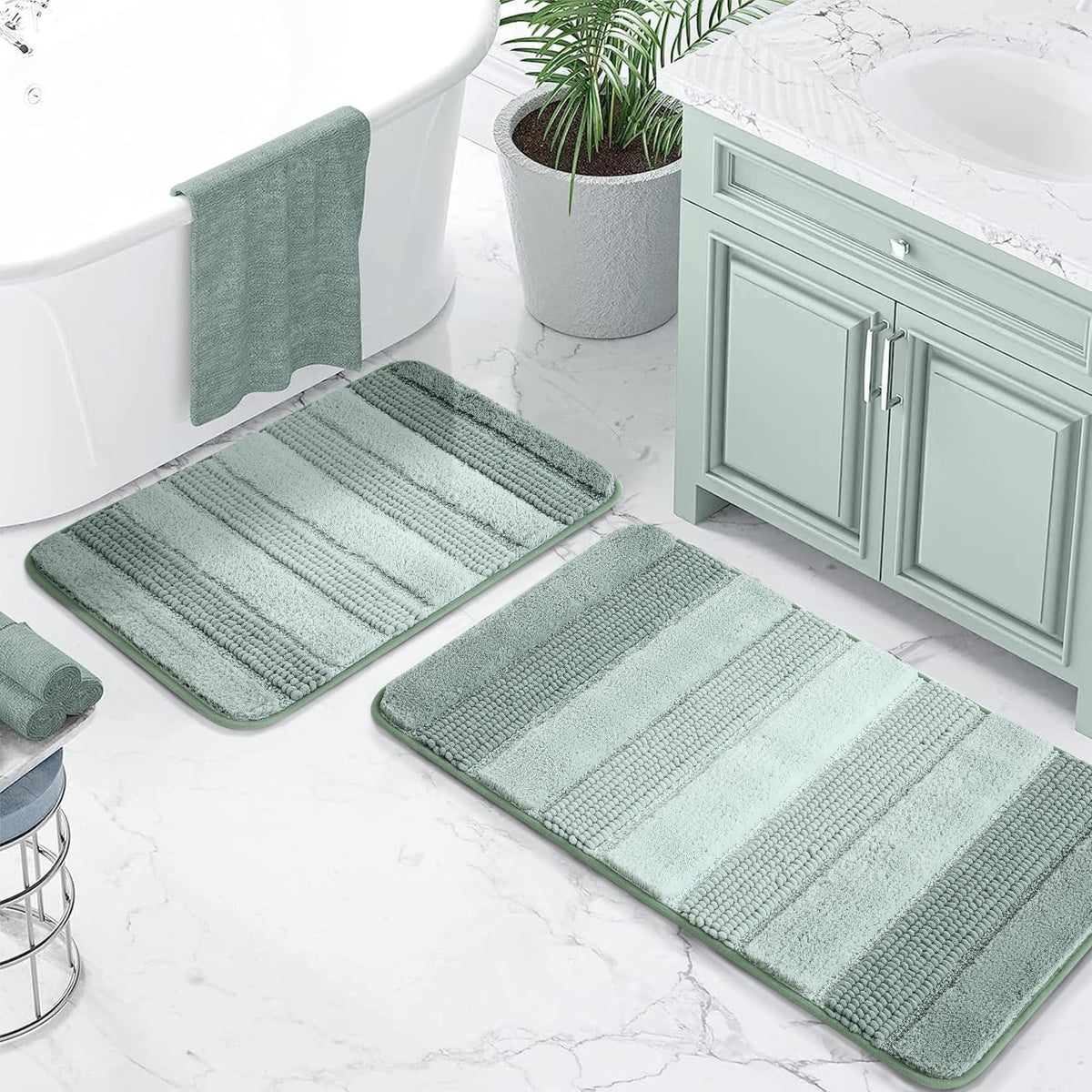 Kmson Ombre Bath Mat for Bathroom, Non Slip Ultra Soft and Thick Water Absorbent Bath Carpet, Machine Washable & Quick Dry Bathroom Rug, for Bedroom Door Living Room Green 17" x 24"