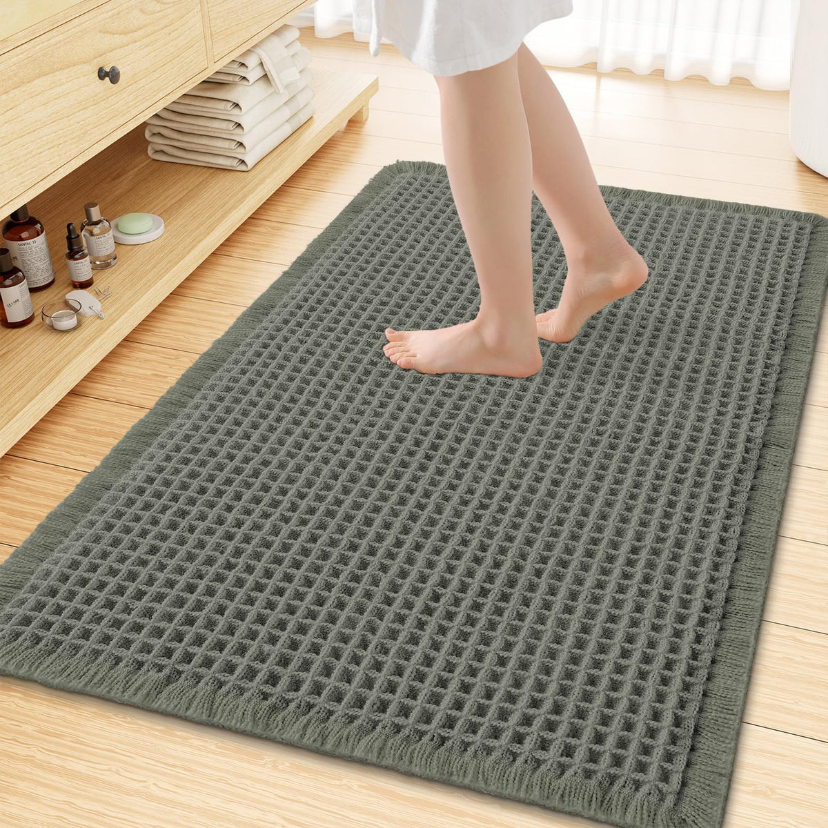 Smiry Waffle Bath Mat 30X20, Extra Soft Absorbent Bathroom Rugs, Brown