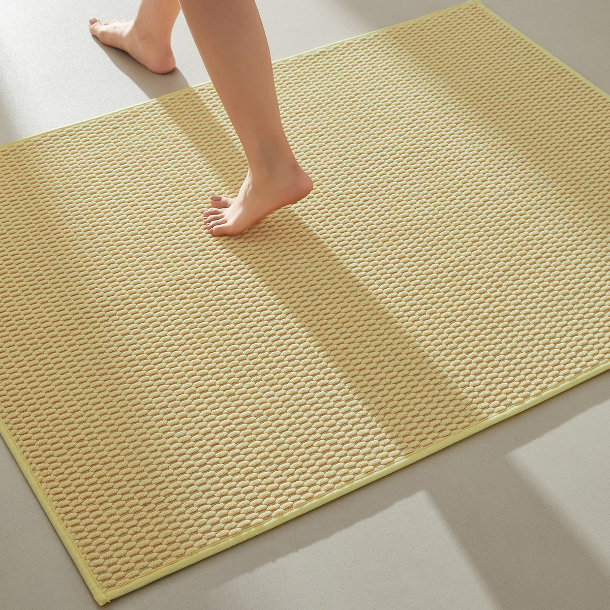 TYUU Bathroom Rugs Non Slip Washable, Super Absorbent Thin Bath Mat Small Quick Dry Low Pile Bathroom Rug, Dark Grey 16"x24"