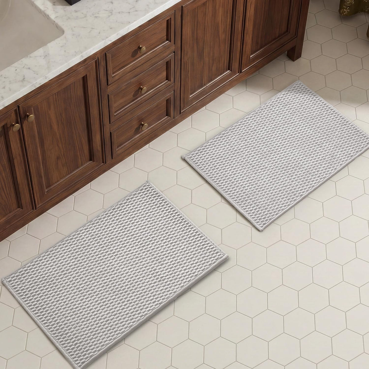 TYUU Bath Mat Set 2 Piece, Thin Bathroom Rugs Non Slip Washable Quick Dry