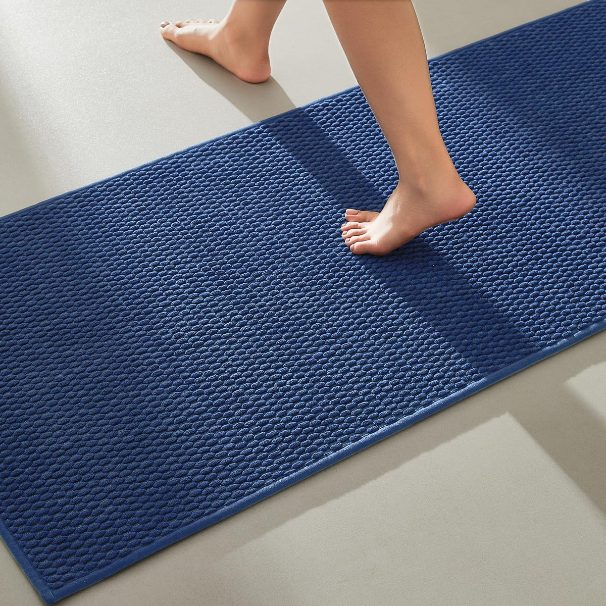 TYUU Bathroom Rugs Non Slip Washable, Super Absorbent Thin Bath Mat Small Quick Dry Low Pile Bathroom Rug, Dark Grey 16"x24"